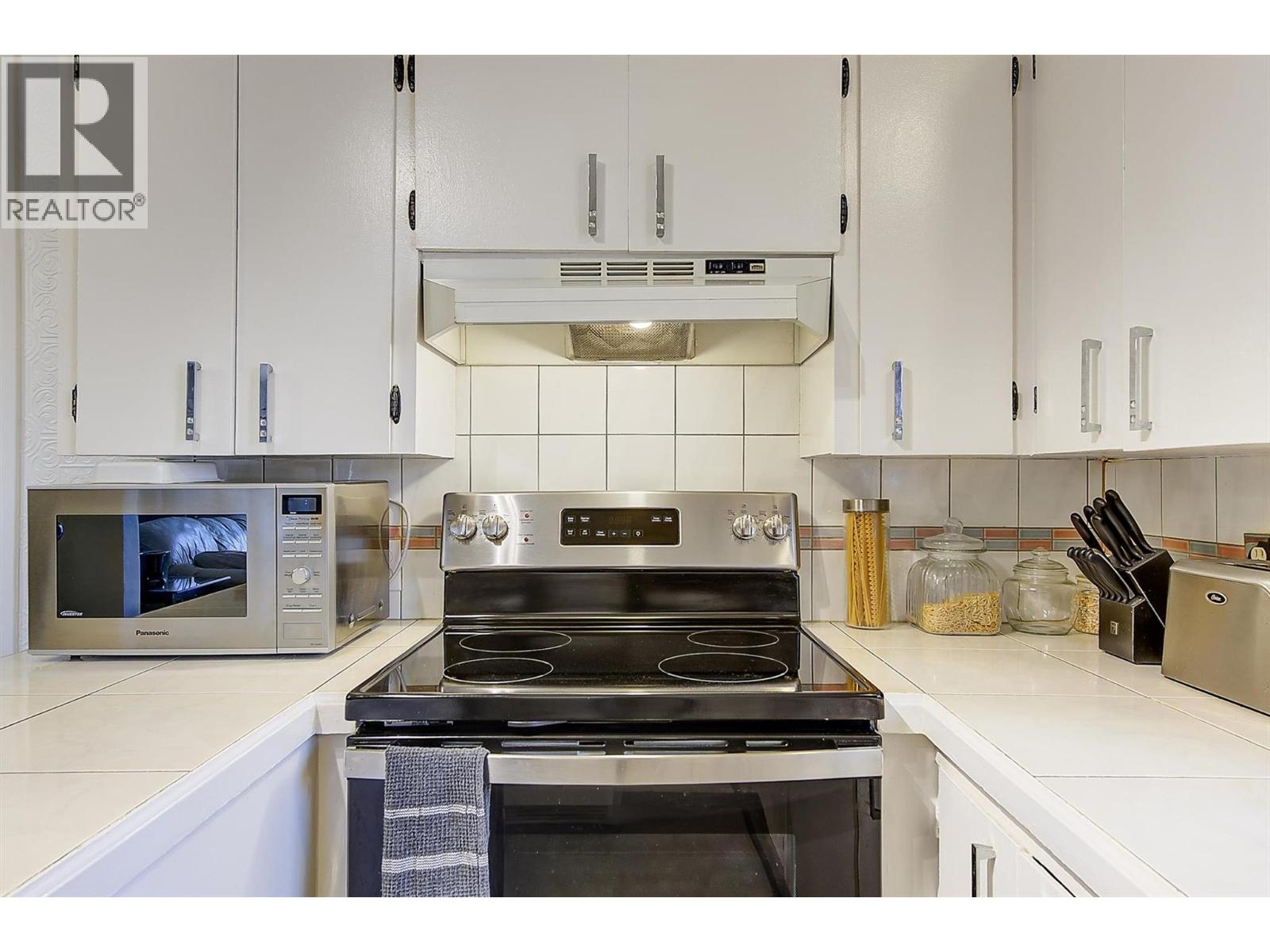  3442 Scott Road, Kelowna