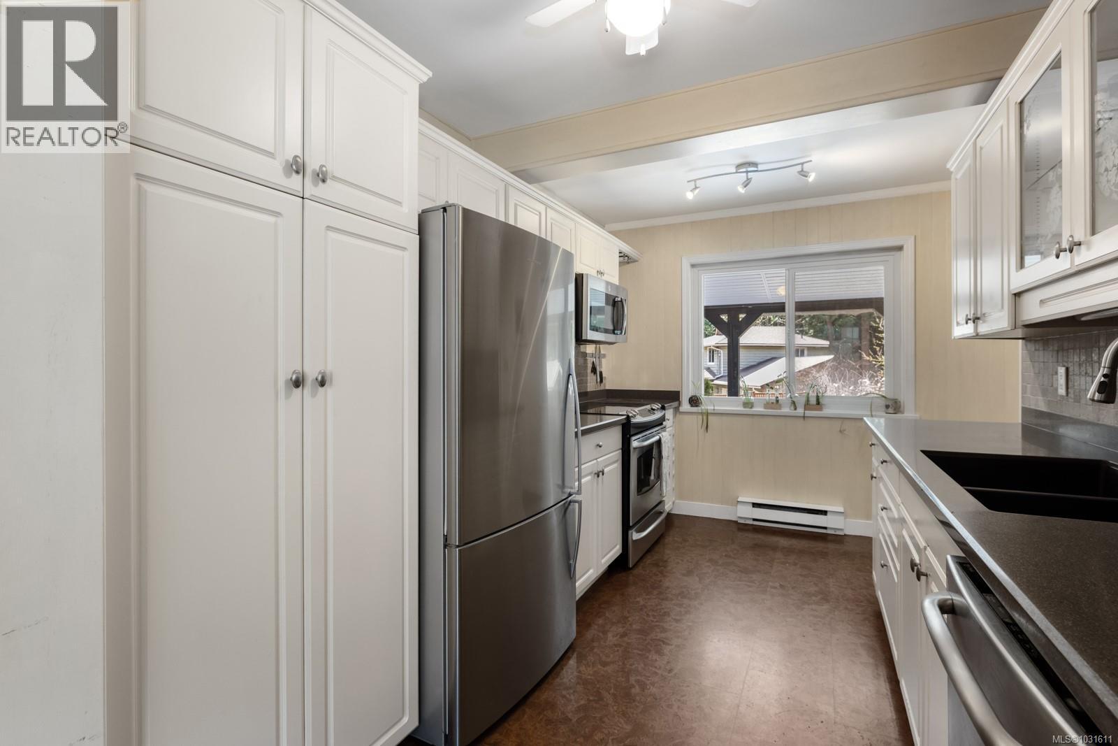 2132 DANDELION LANE - 16