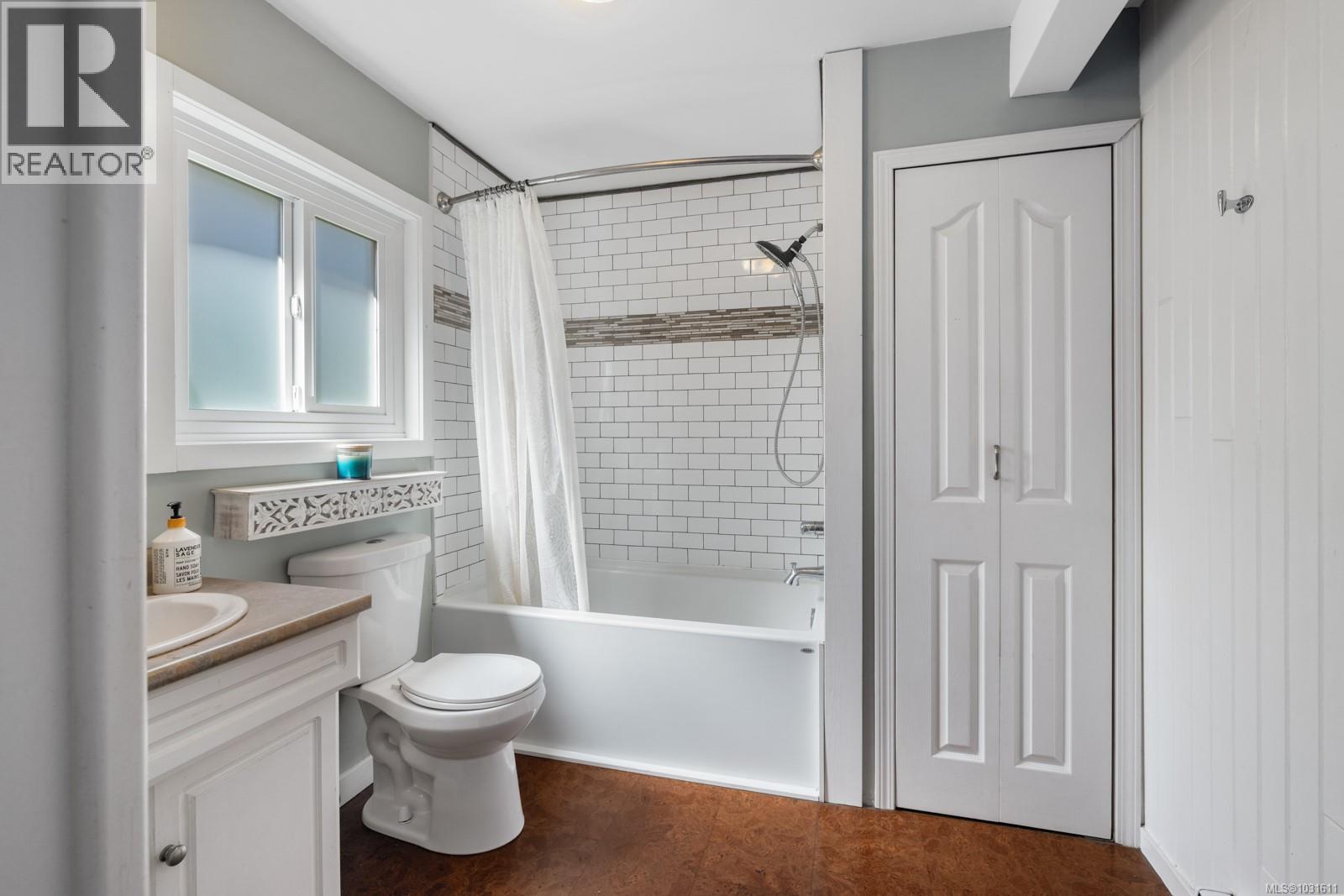 2132 DANDELION LANE - 31