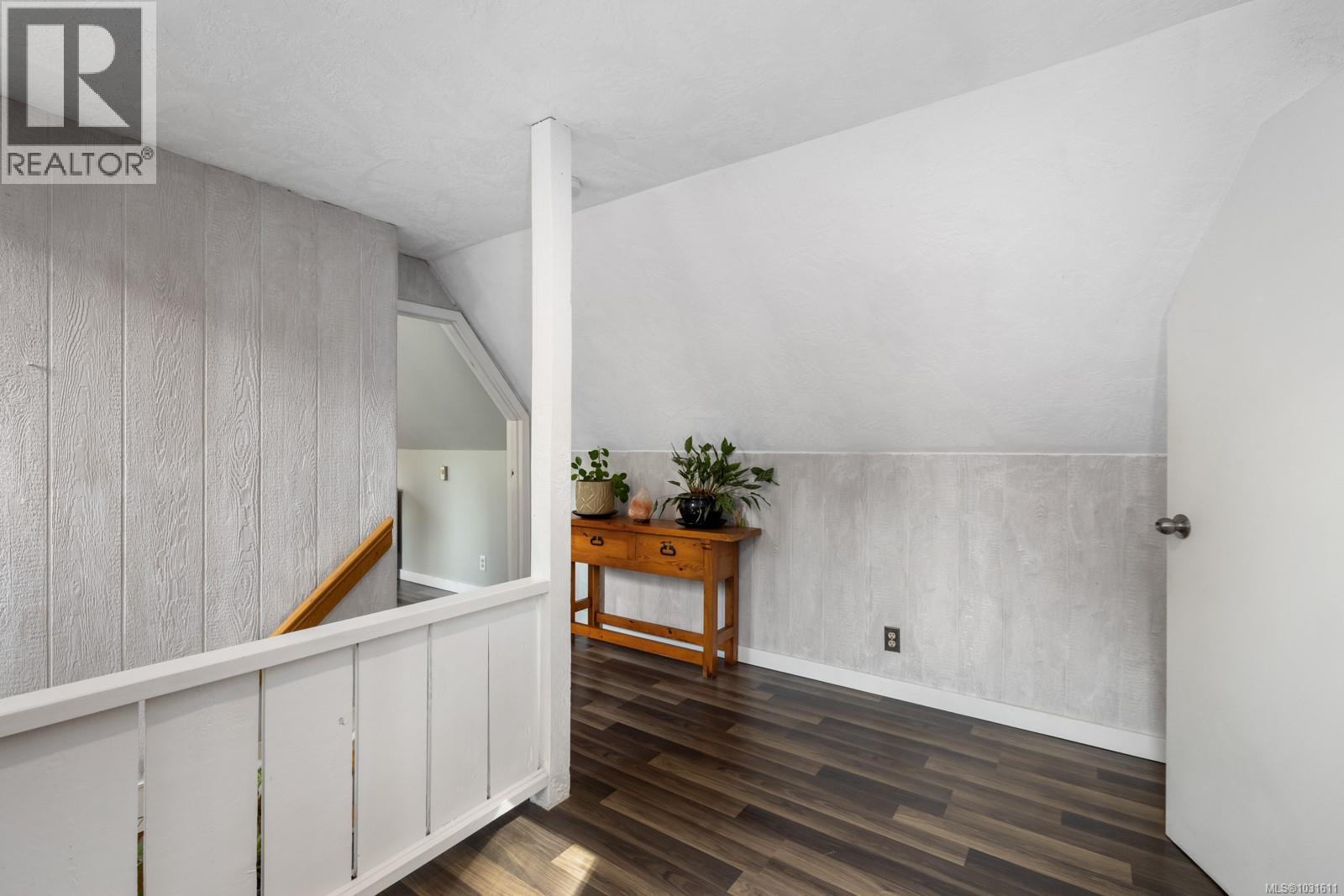 2132 DANDELION LANE - 39