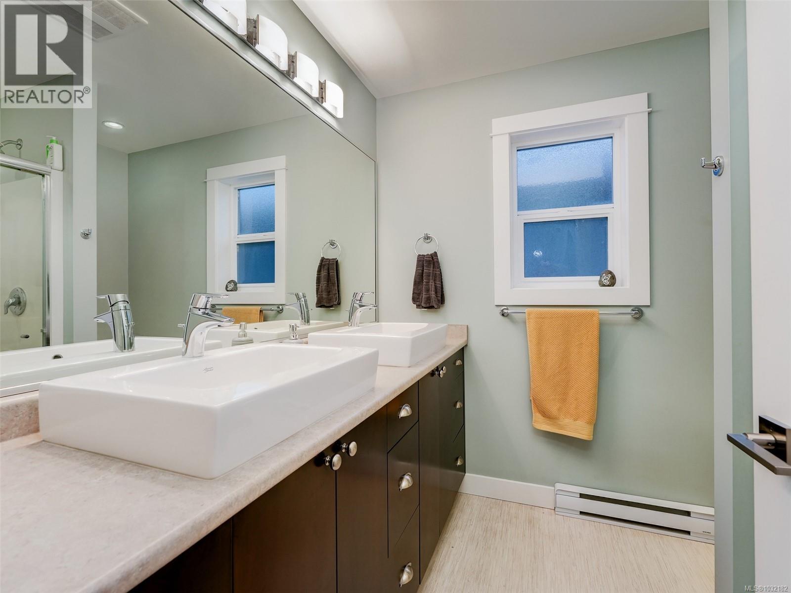 1015 FOXWOOD PL - 11