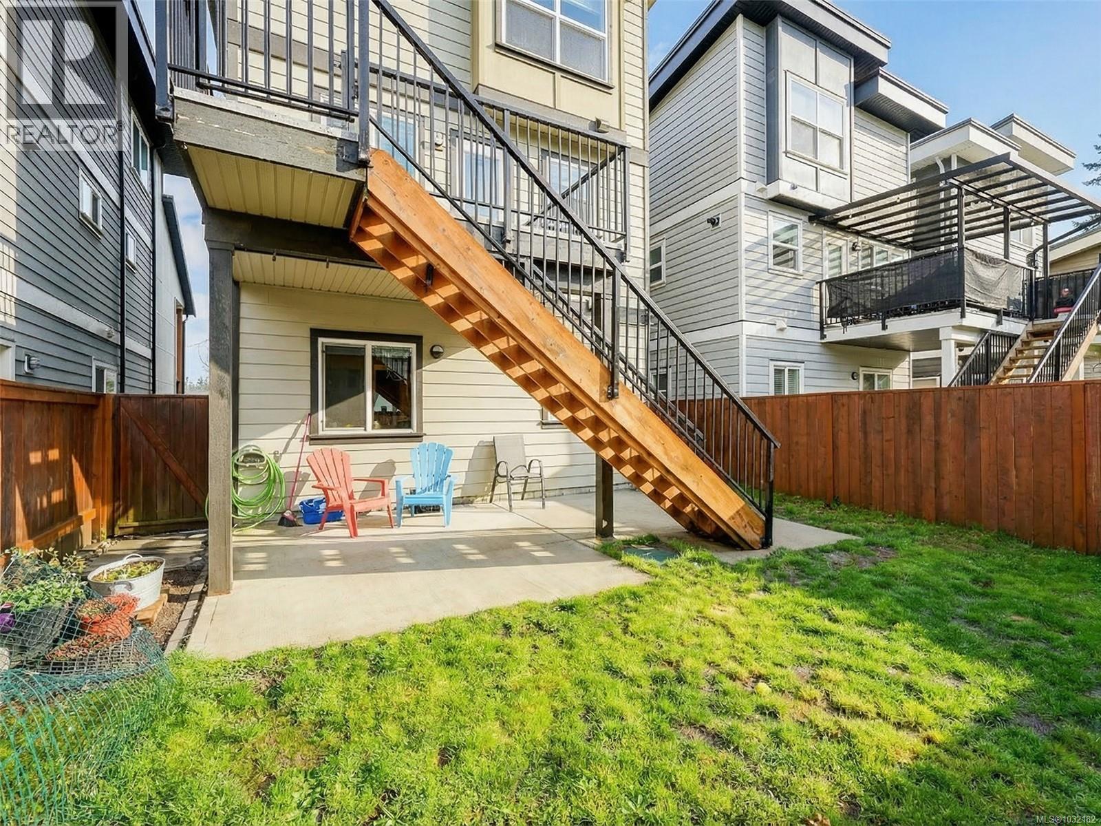 1015 FOXWOOD PL - 26