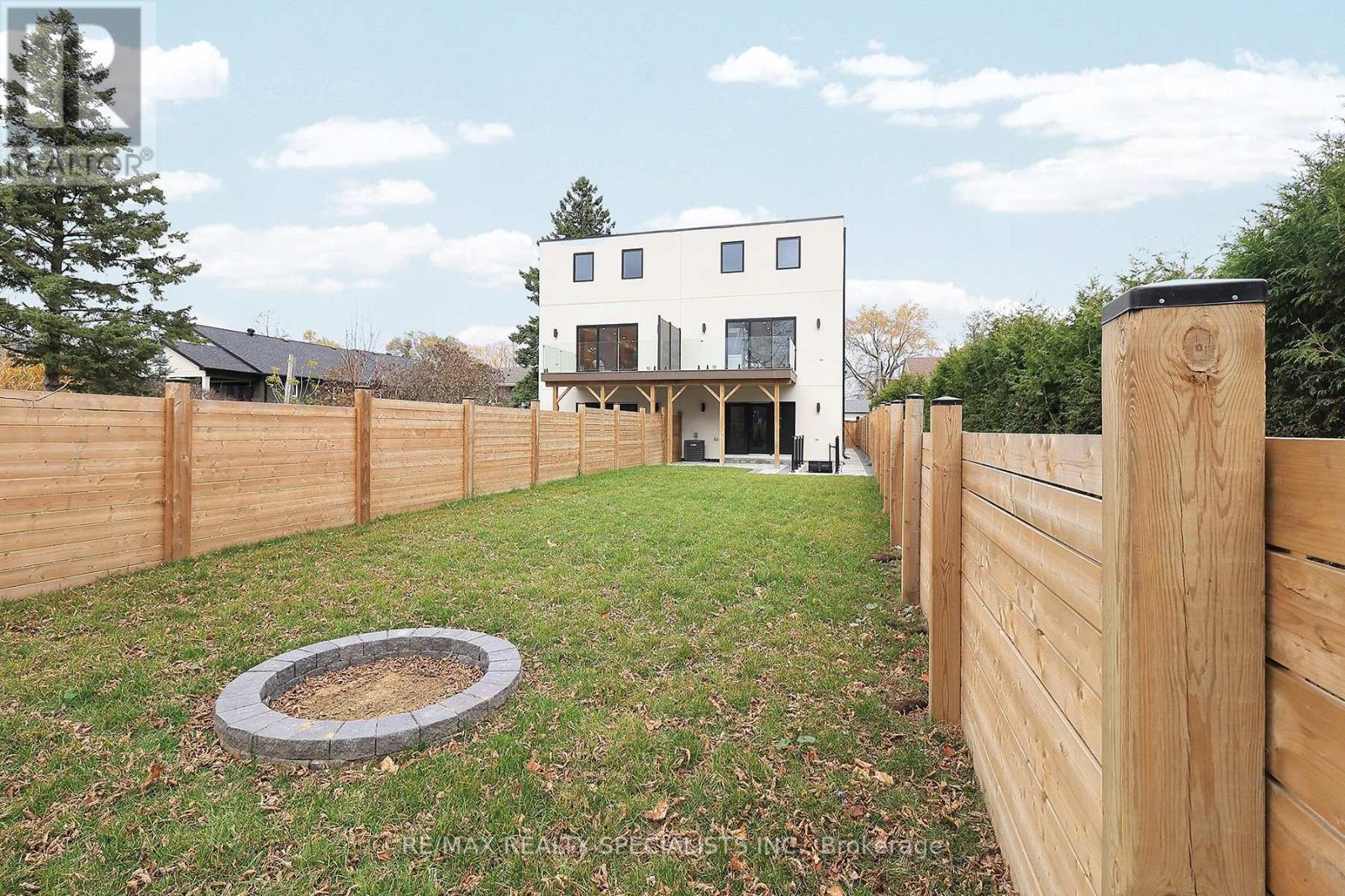 1046 ROOSEVELT ROAD - 6