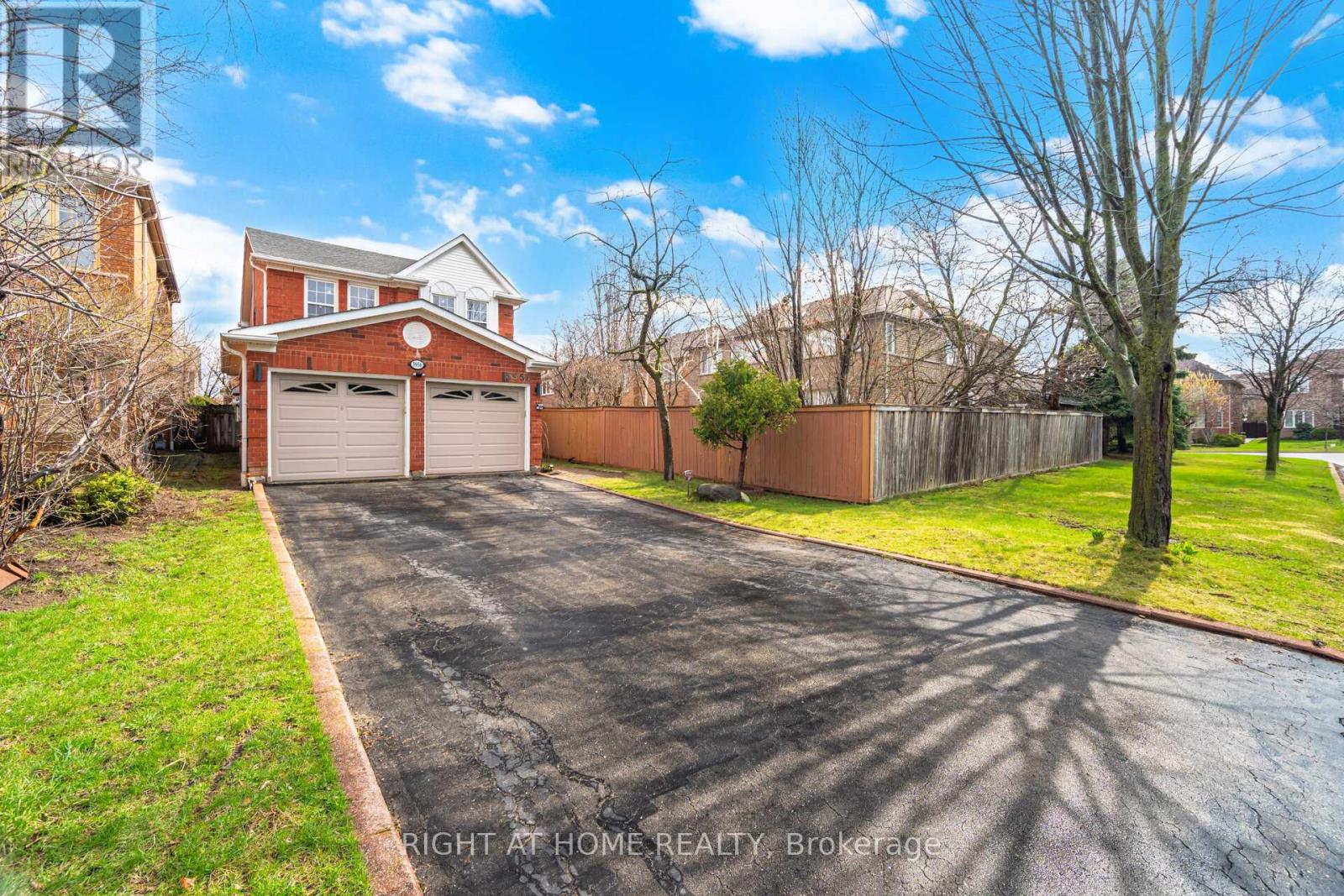 5956 DALEBROOK CRESCENT - 2