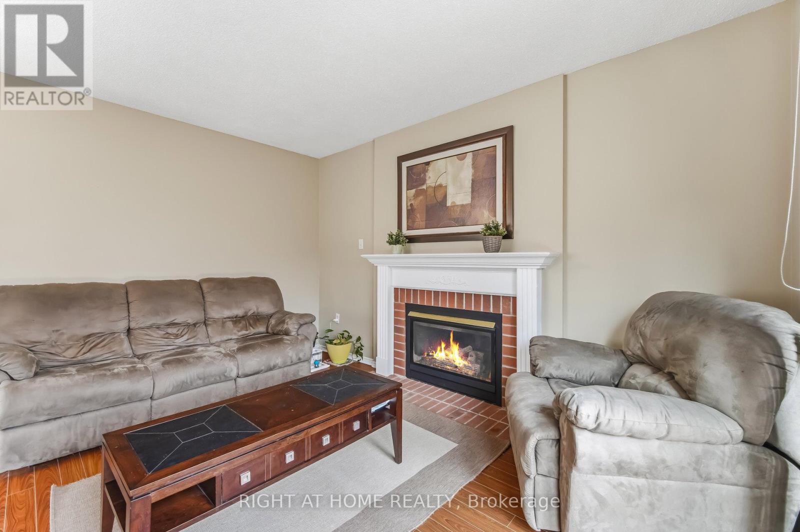 5956 DALEBROOK CRESCENT - 21