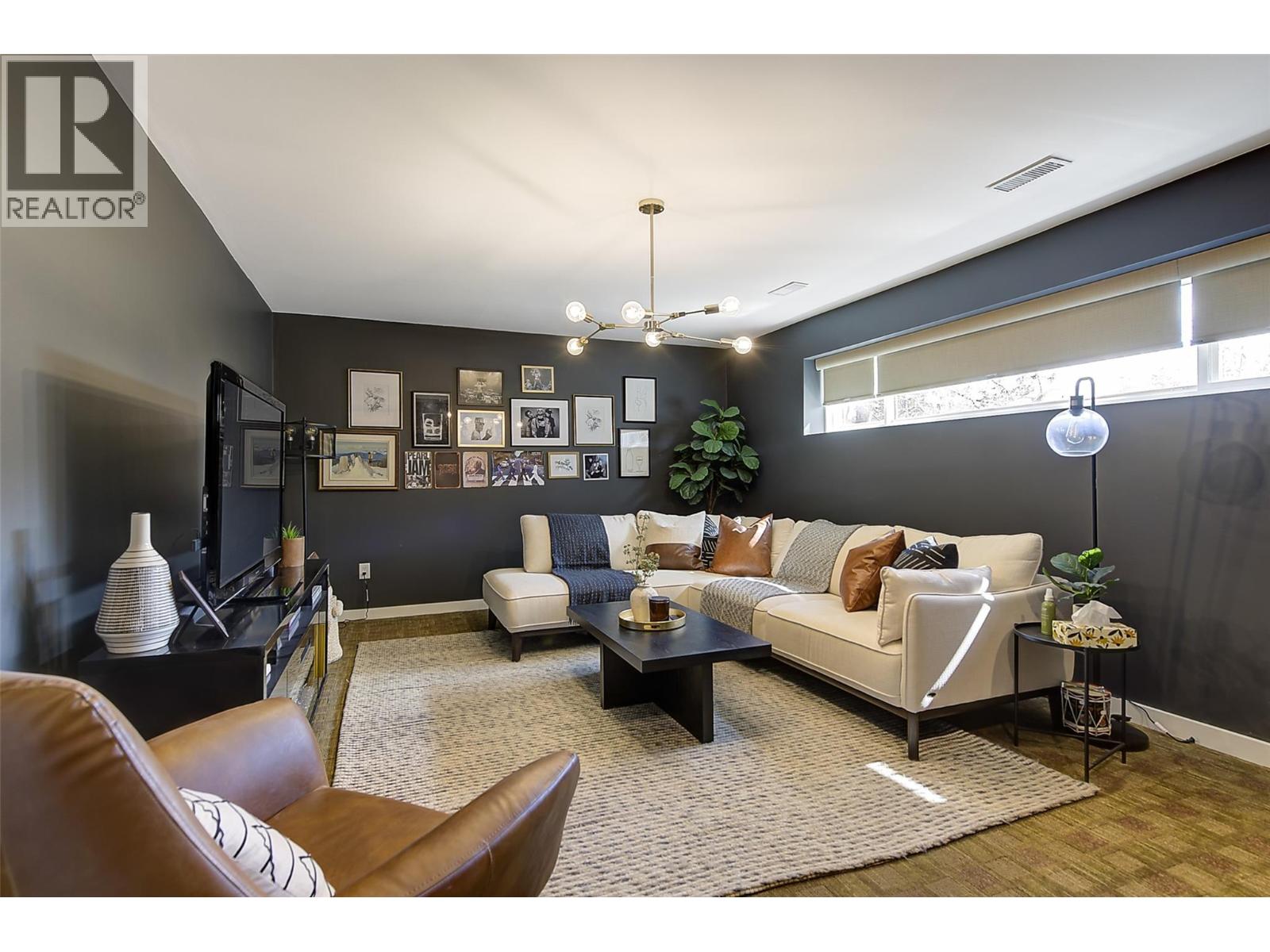 1520 Oakridge Road, Kelowna