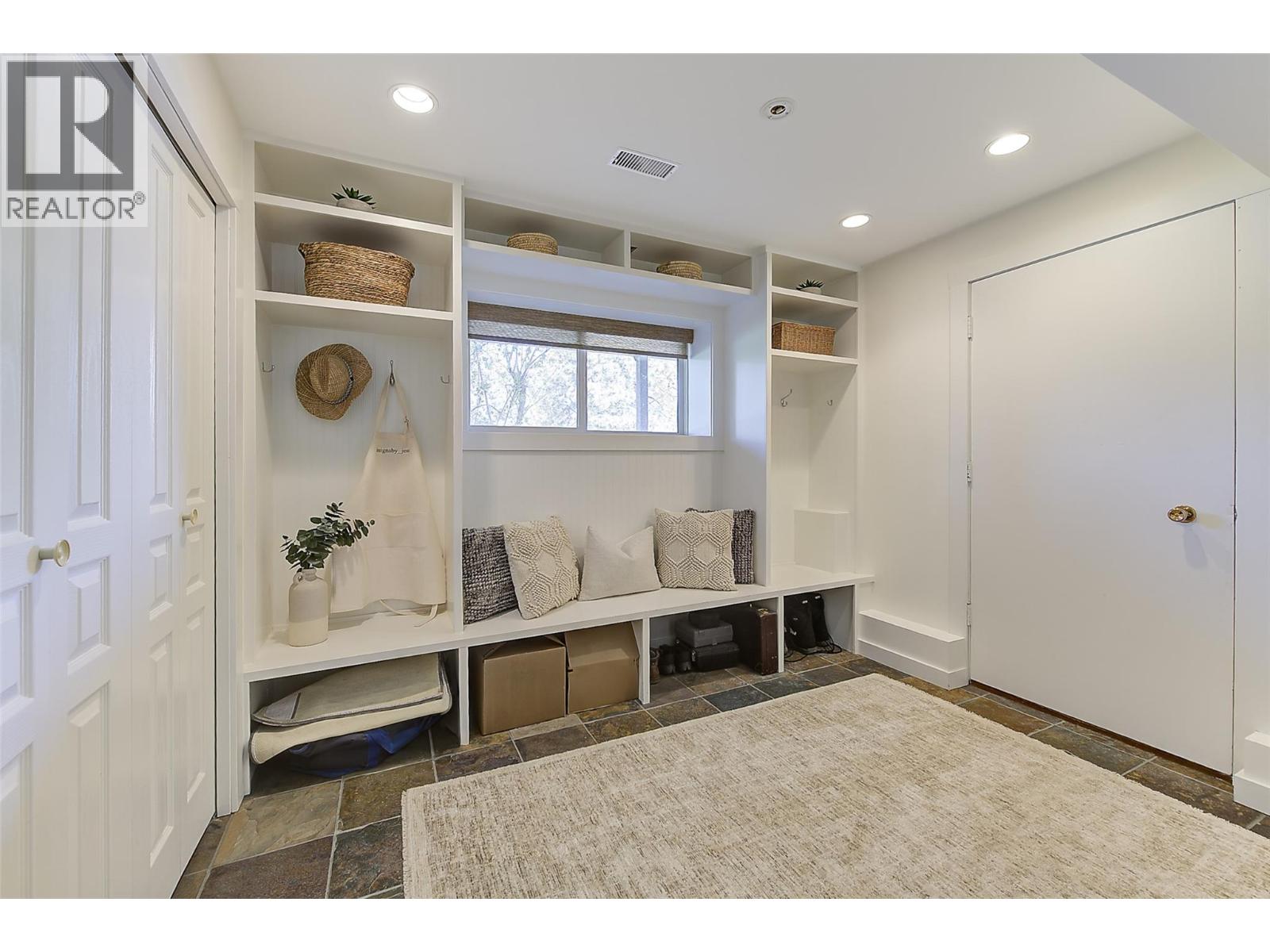 1520 Oakridge Road, Kelowna