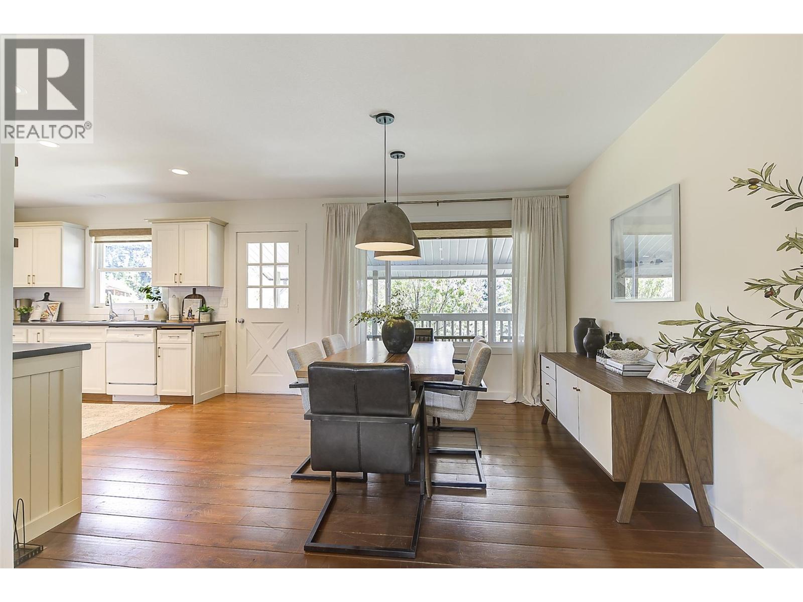 1520 Oakridge Road, Kelowna