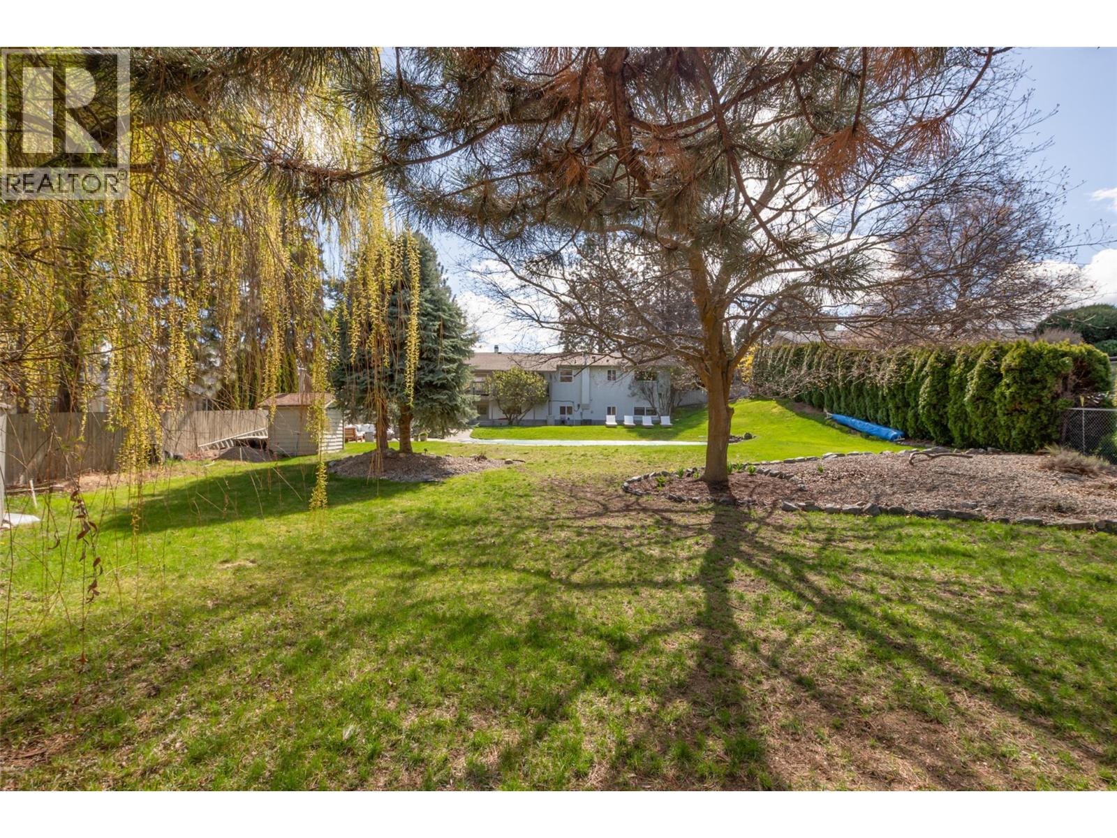 1520 Oakridge Road, Kelowna