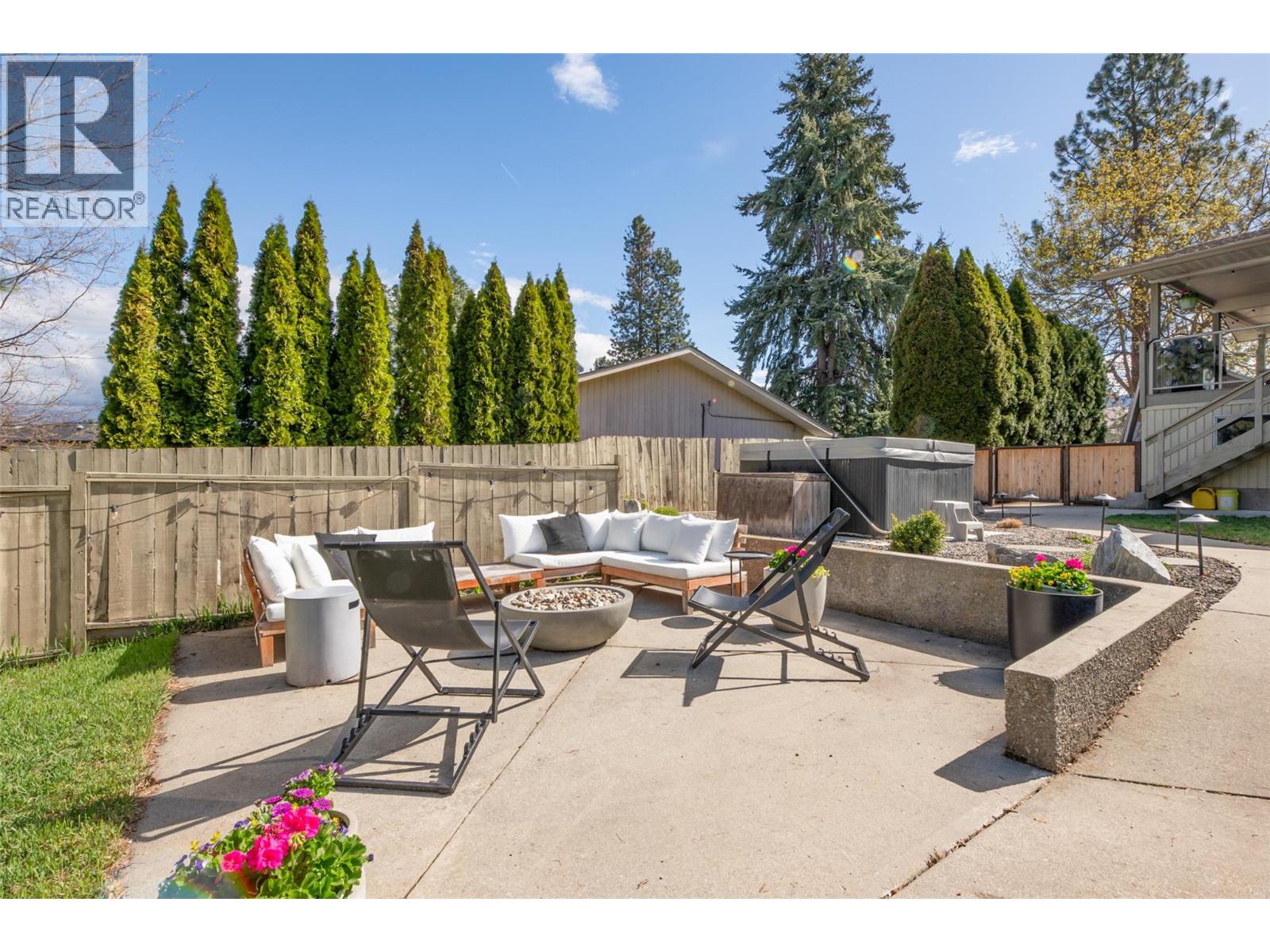 1520 Oakridge Road, Kelowna