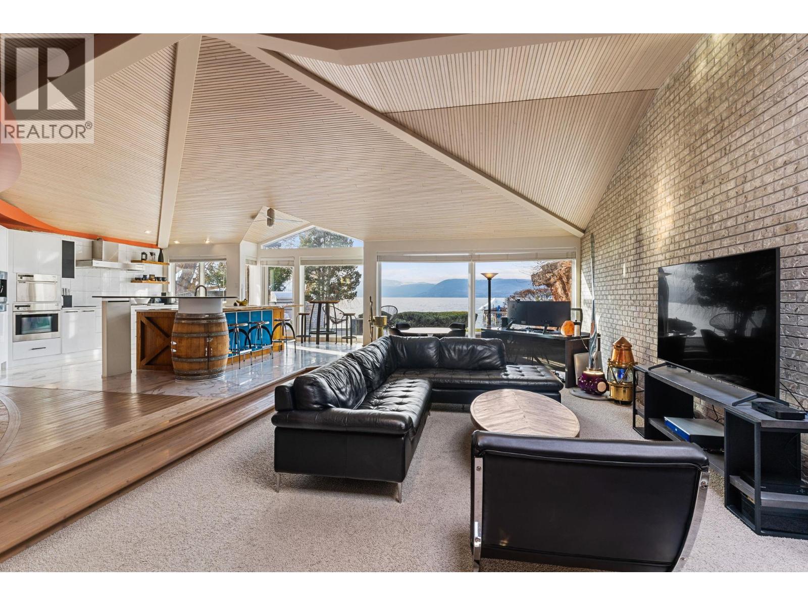 1 379 Collett Road, Kelowna