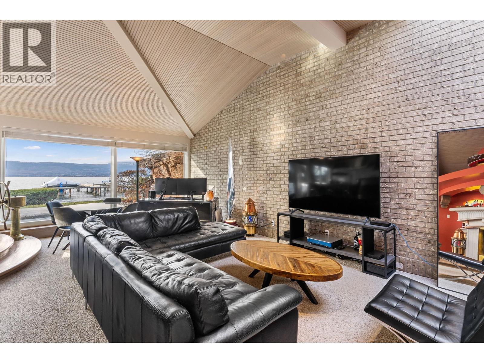 1 379 Collett Road, Kelowna