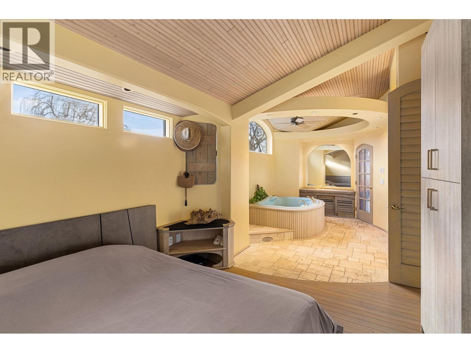 1 379 Collett Road, Kelowna