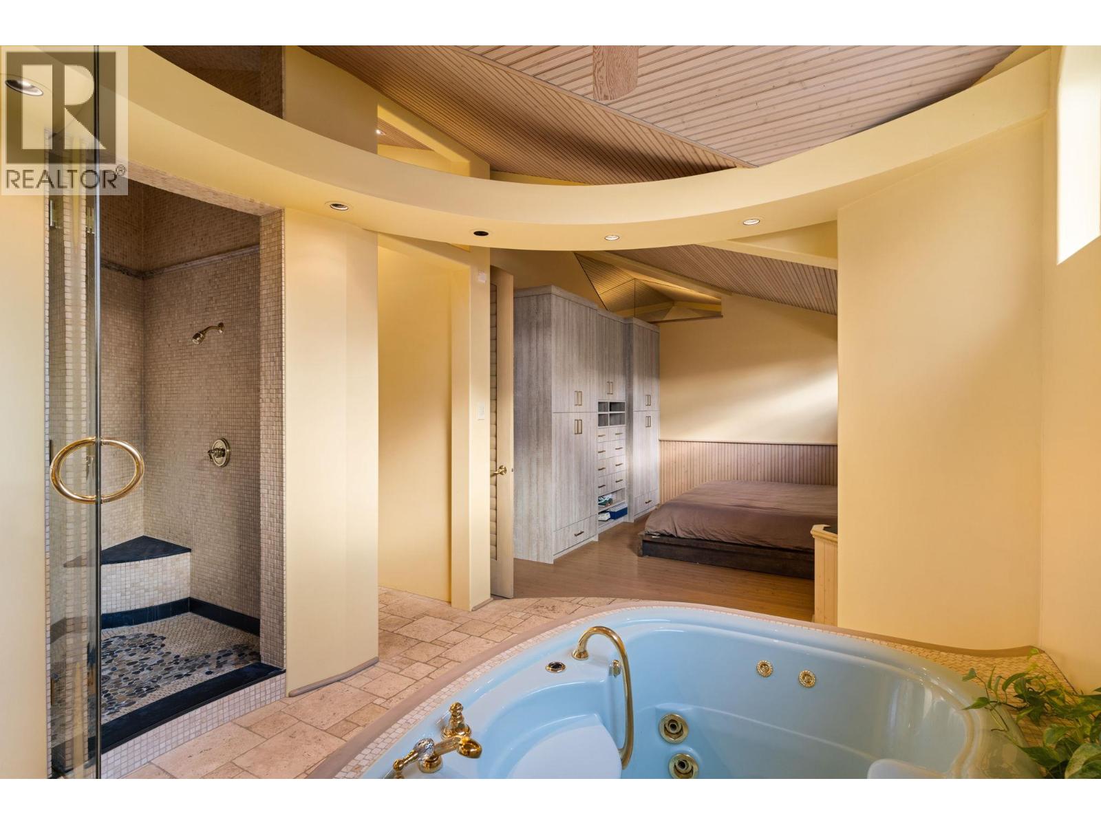 1 379 Collett Road, Kelowna