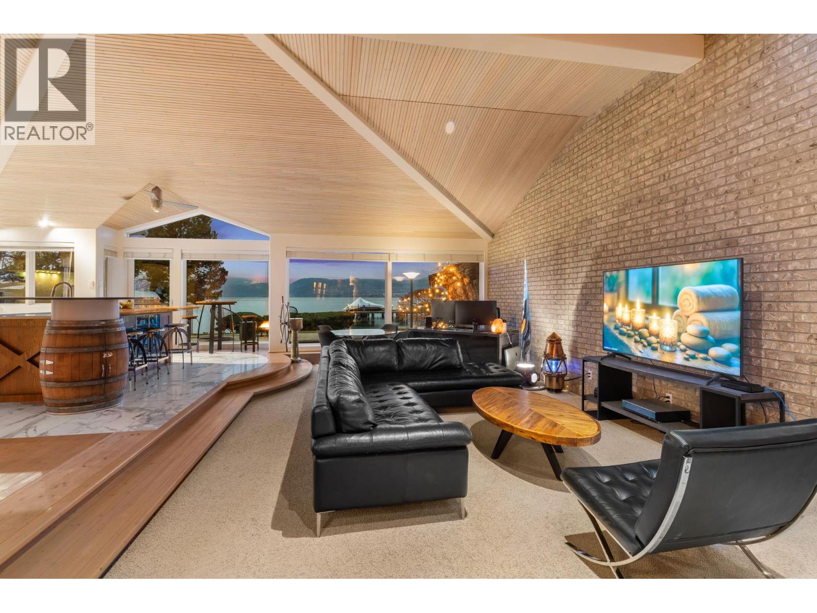 1 379 Collett Road, Kelowna