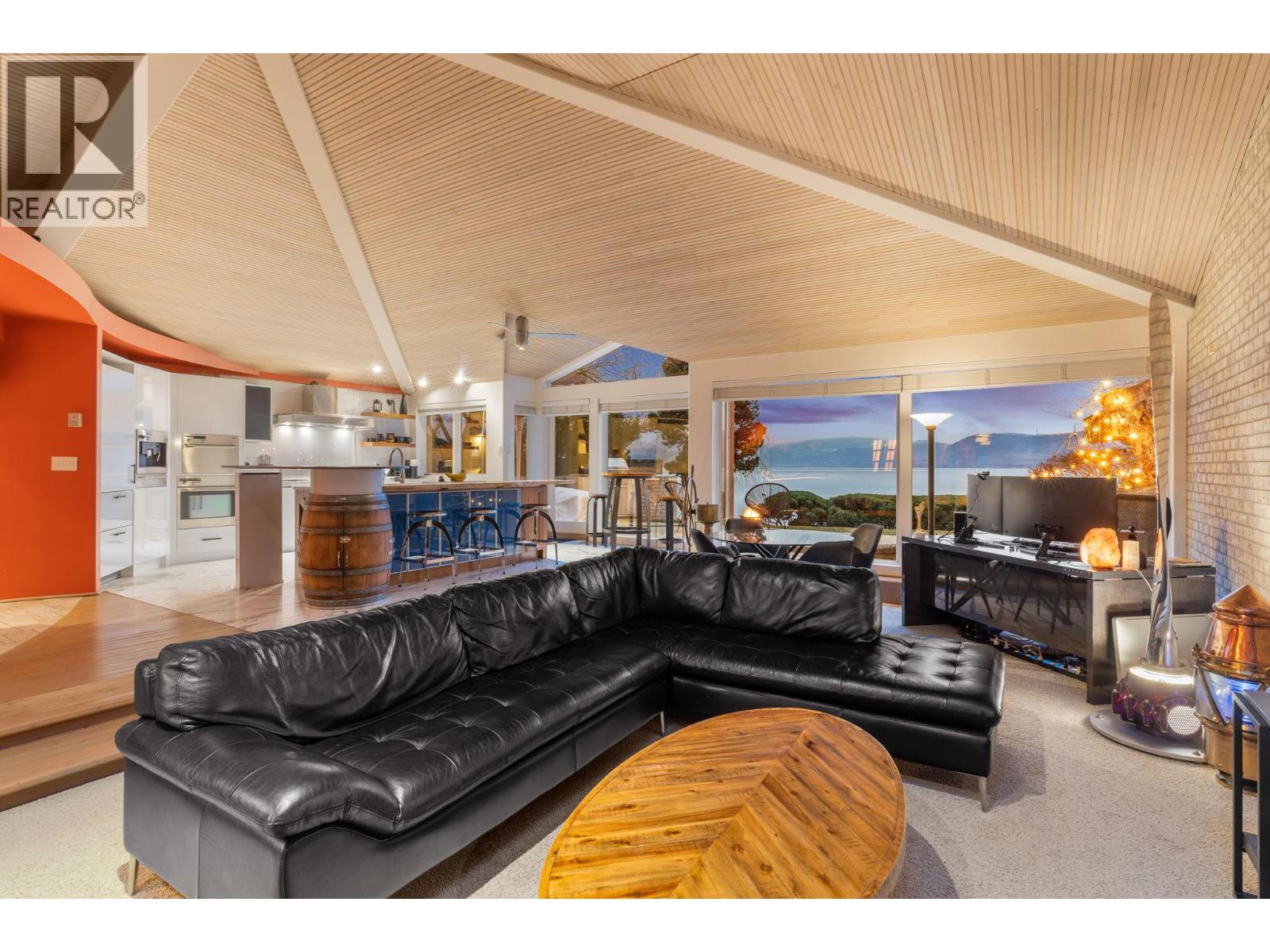 1 379 Collett Road, Kelowna