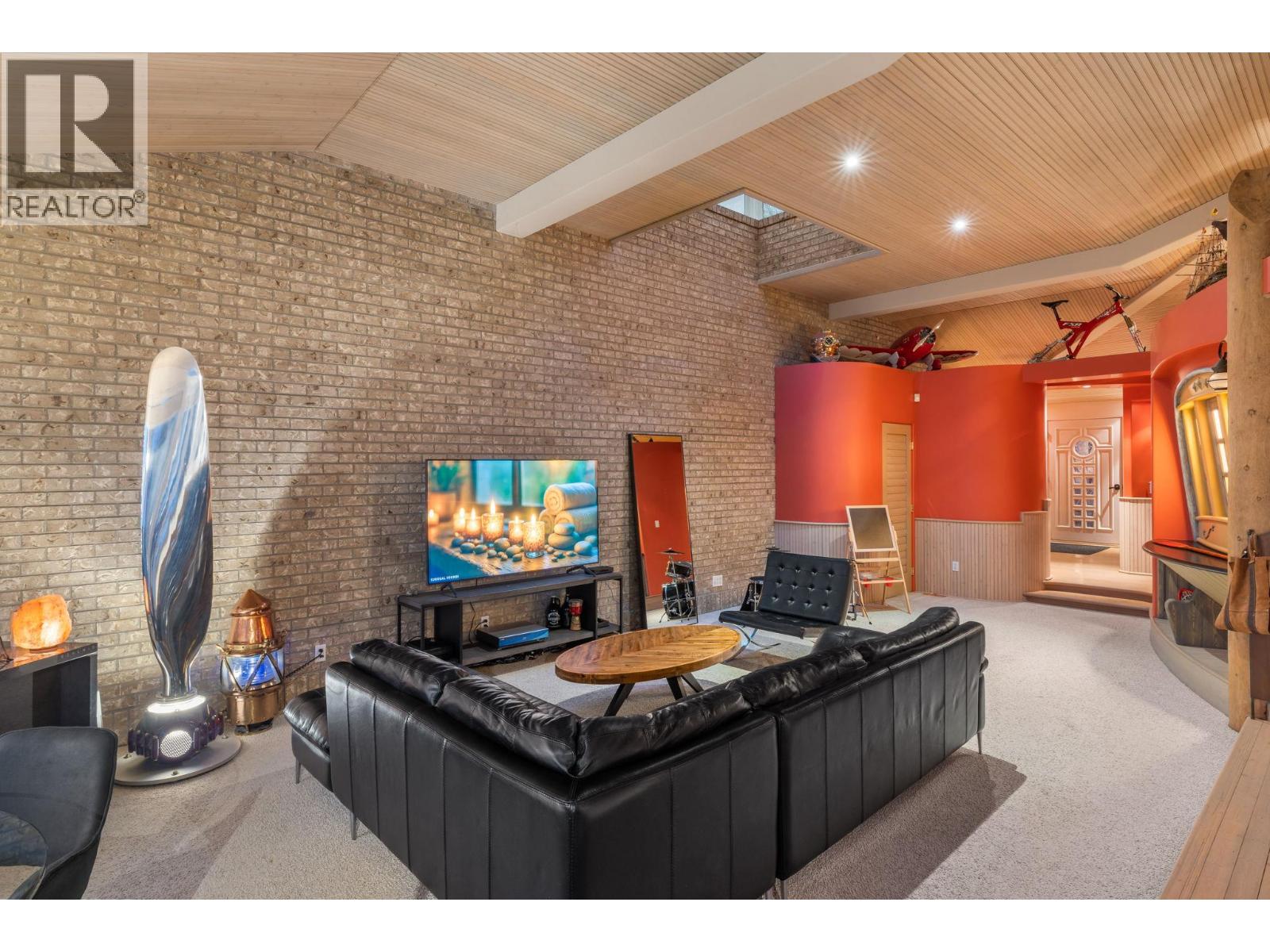 1 379 Collett Road, Kelowna