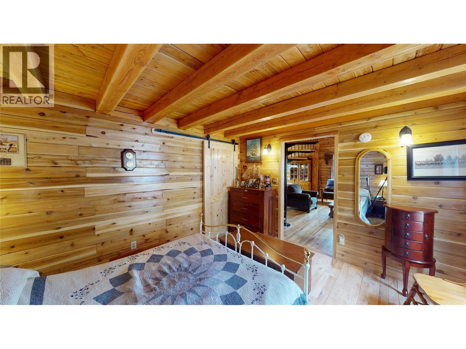 2122 ERICKSON STREET - 15