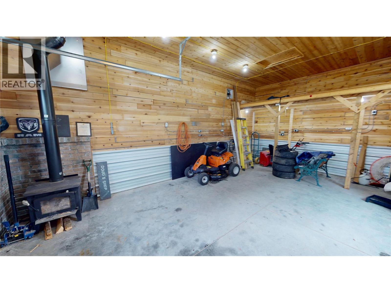 2122 ERICKSON STREET - 30