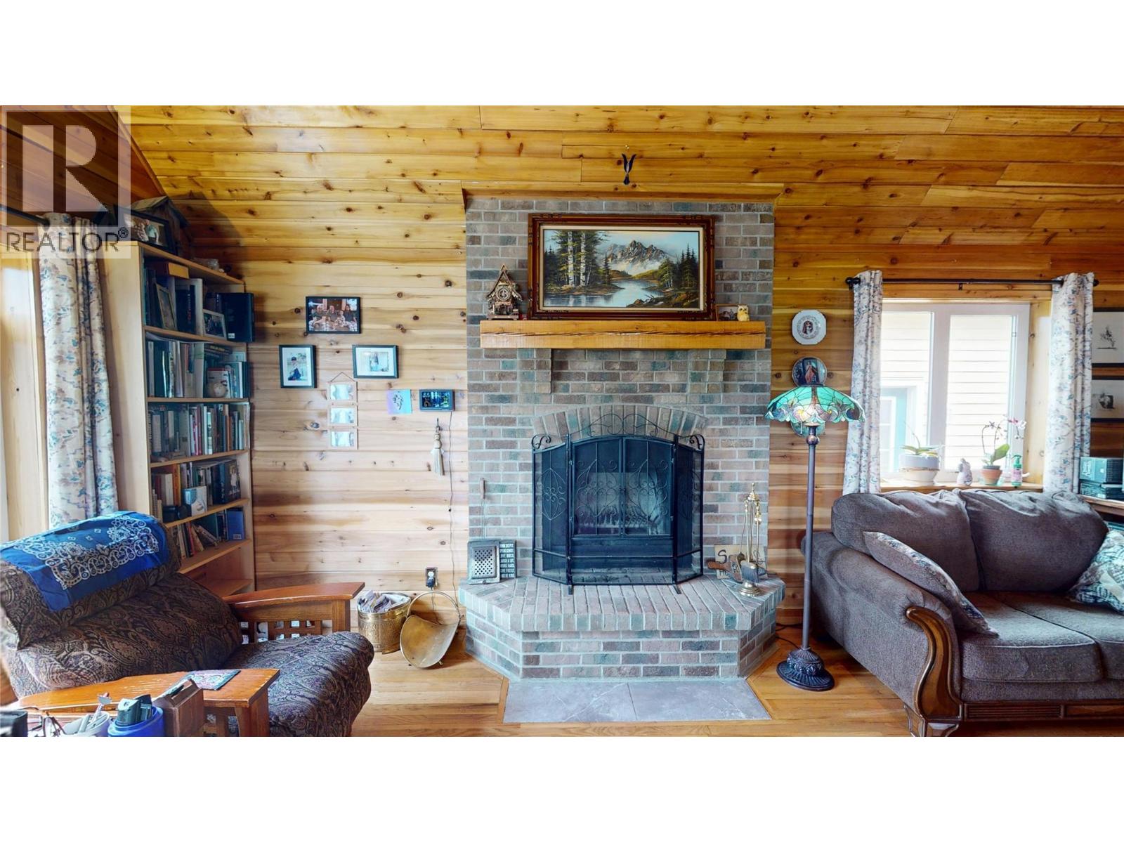 2122 ERICKSON STREET - 8