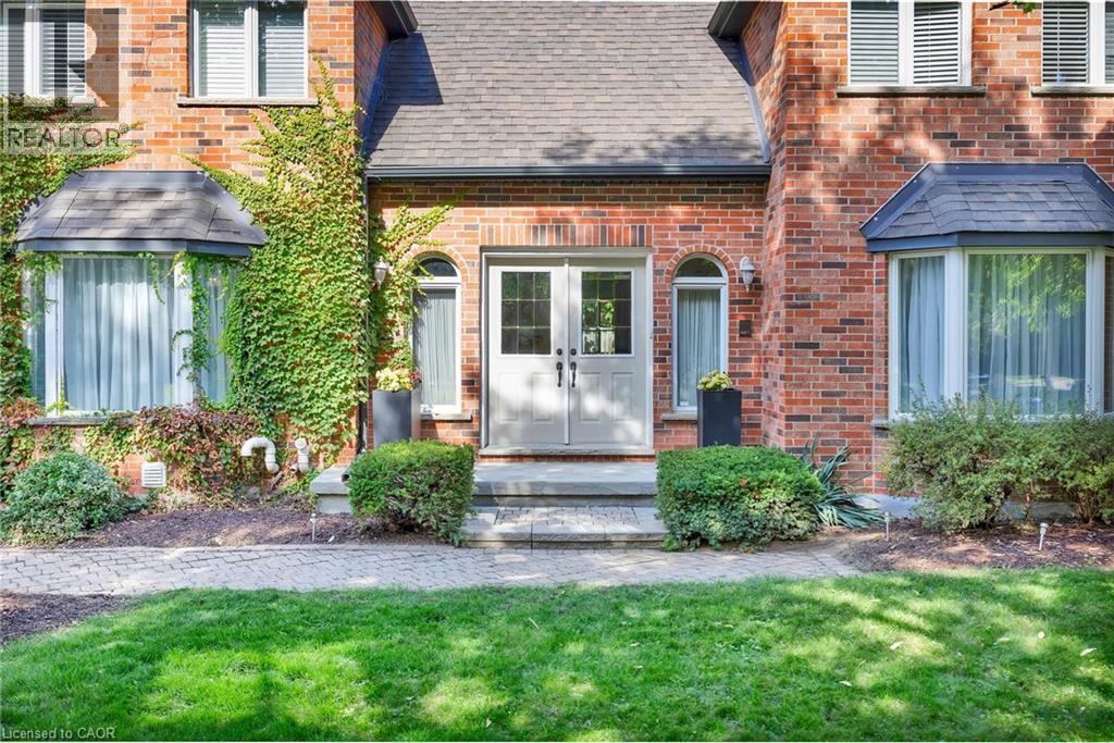 250 GREY SQUIRREL Place, Waterloo, Ontario N2K3H9 - Photo 2