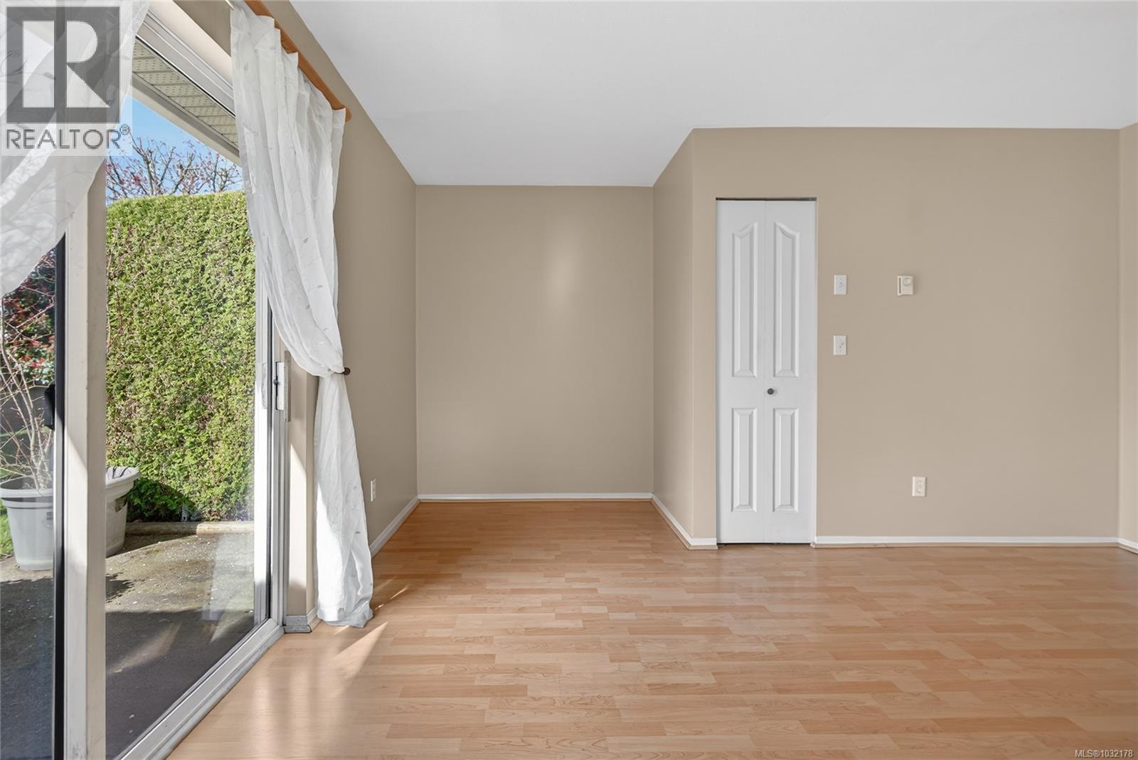 #12 717 ASPEN RD - 9