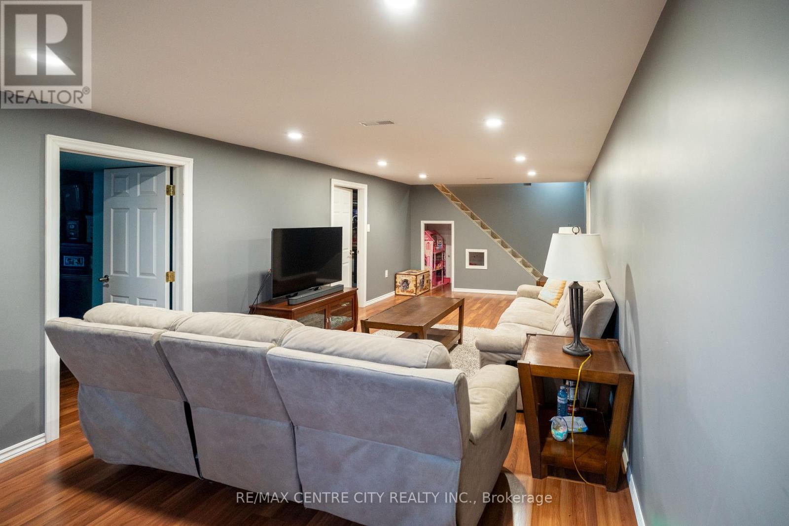 272 COAD STREET Property Photo