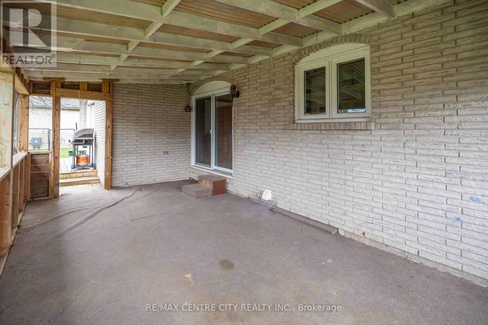 272 COAD STREET Property Photo