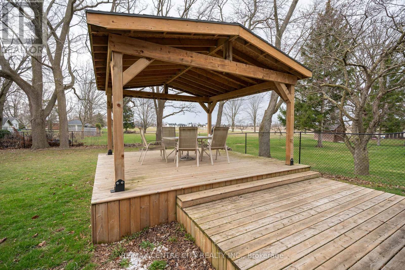 272 COAD STREET Property Photo