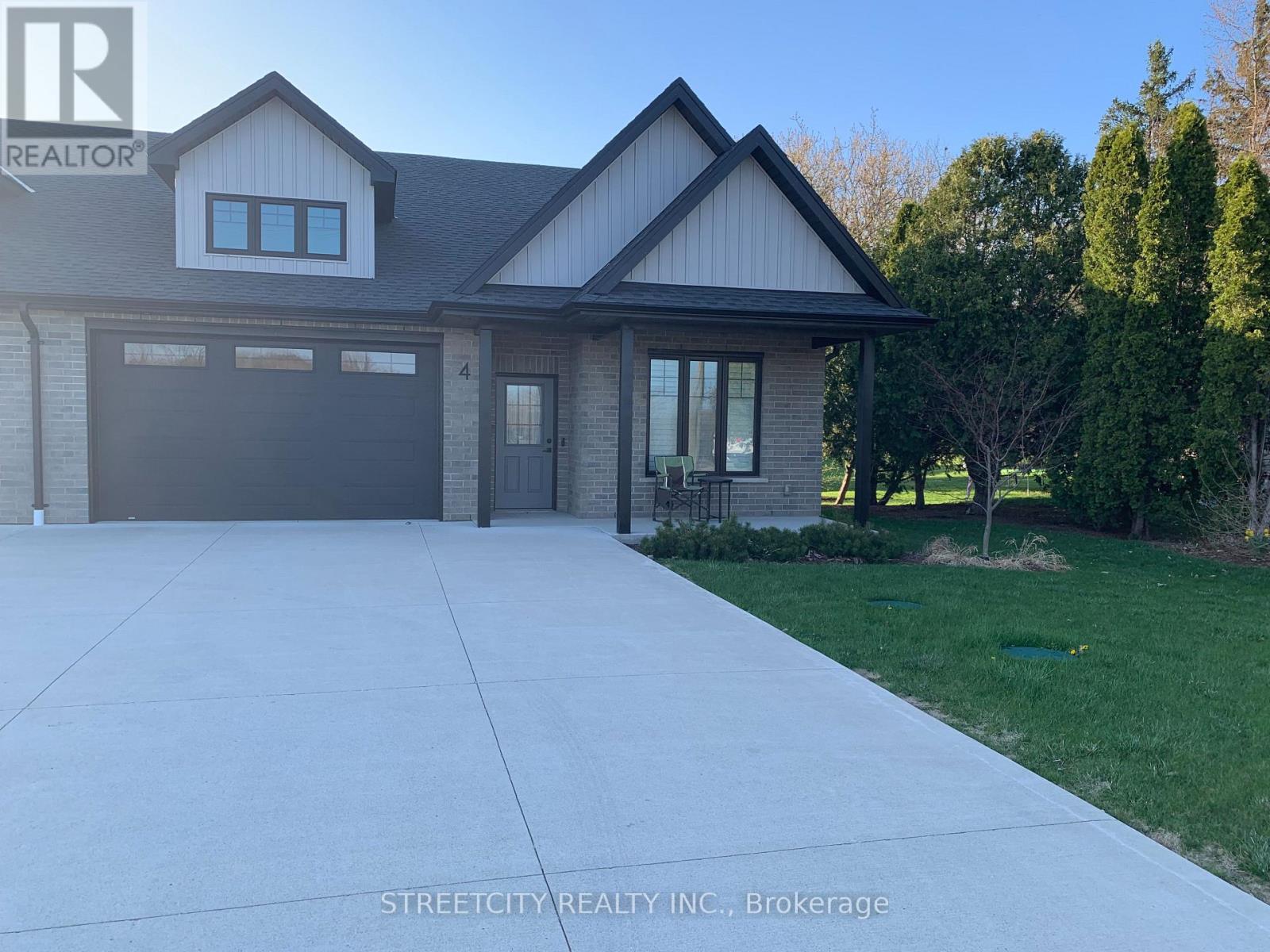 4 - 1868 L\\LONGWOODS ROAD Property Photo