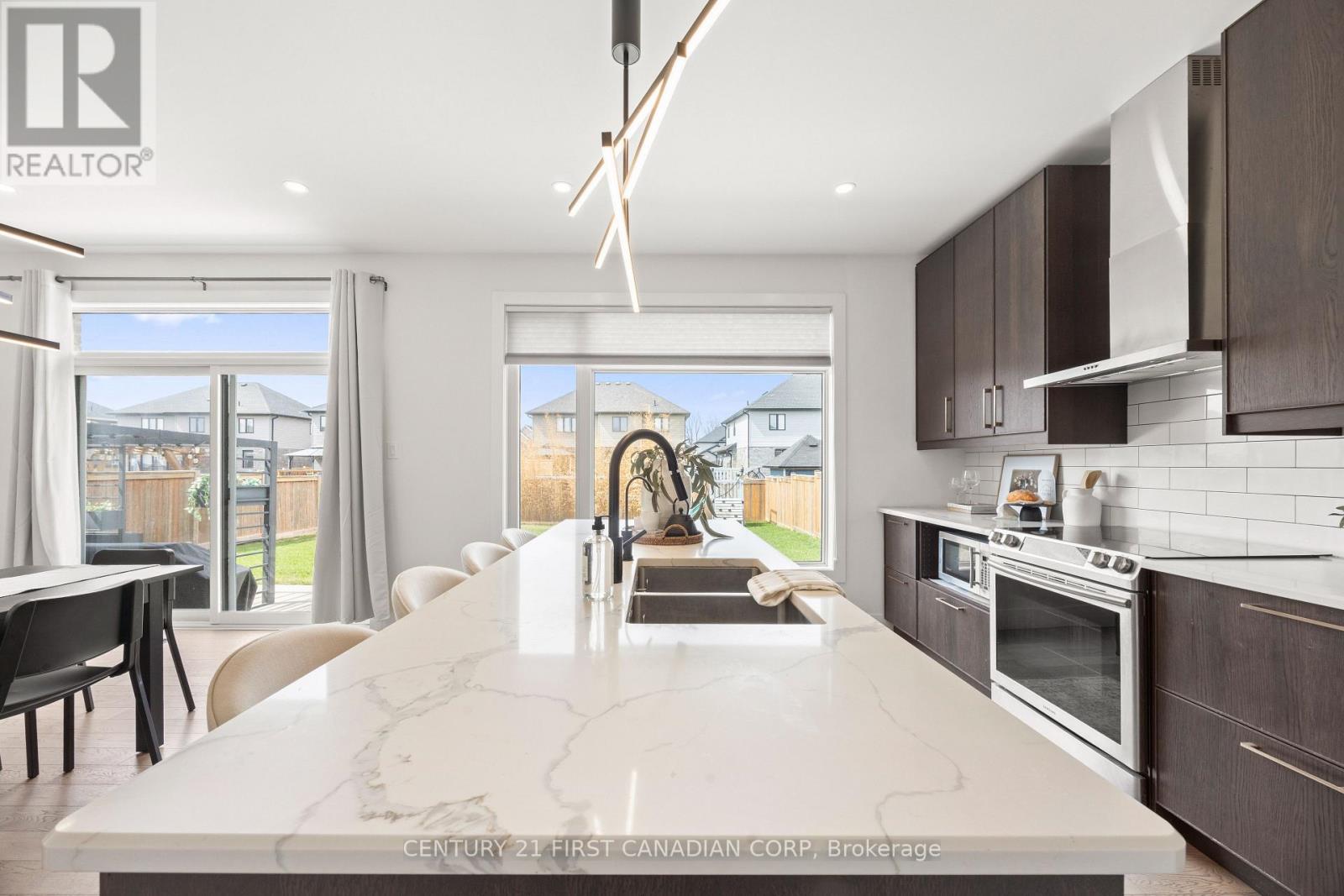 10 BEATY LANE Property Photo