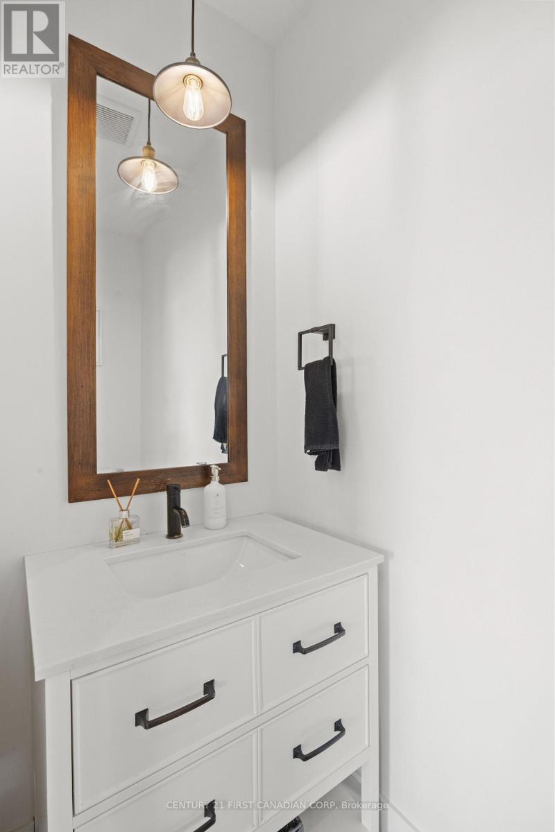 10 BEATY LANE Property Photo