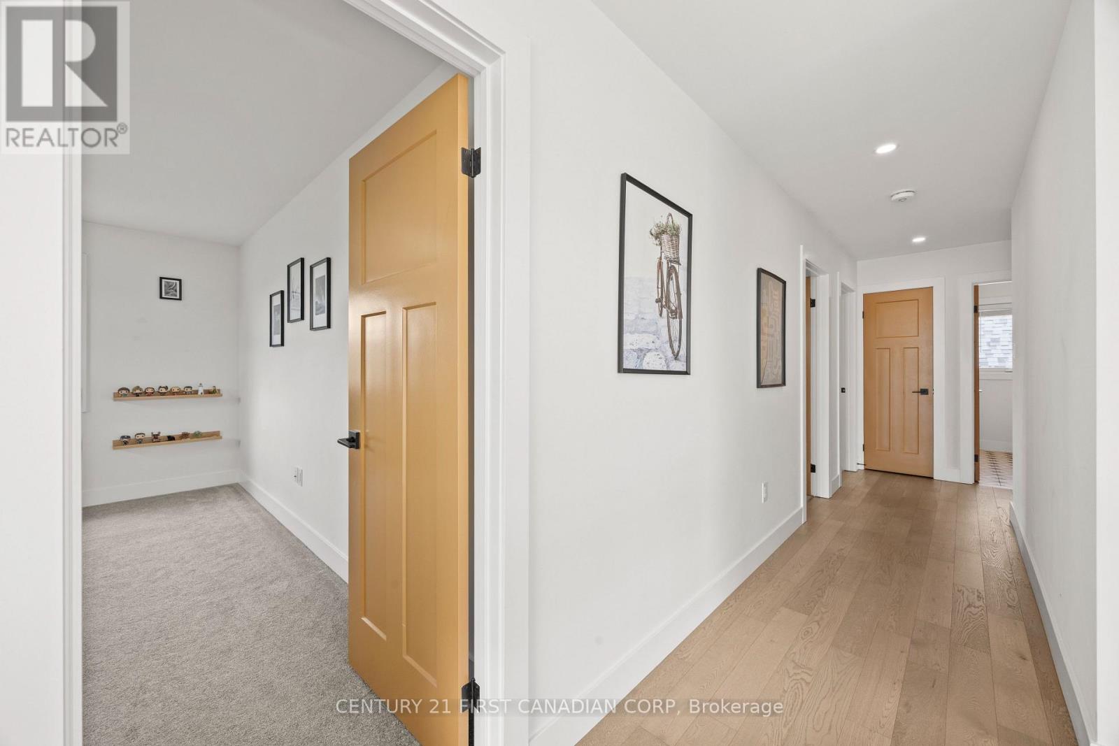 10 BEATY LANE Property Photo