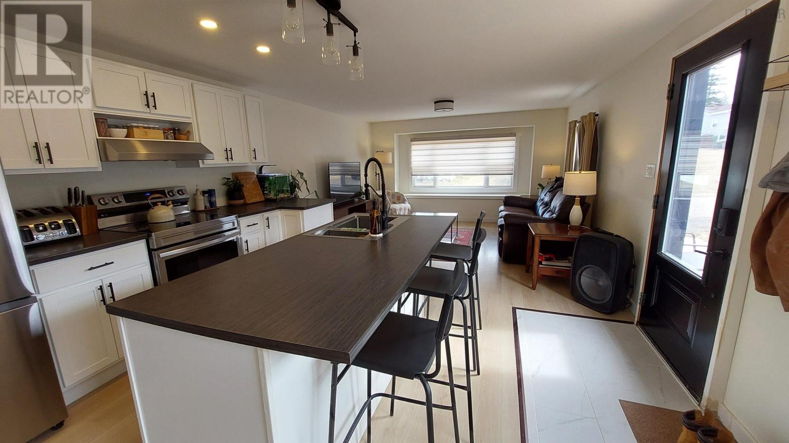 Property 8 of 23 of Sheridan Drive