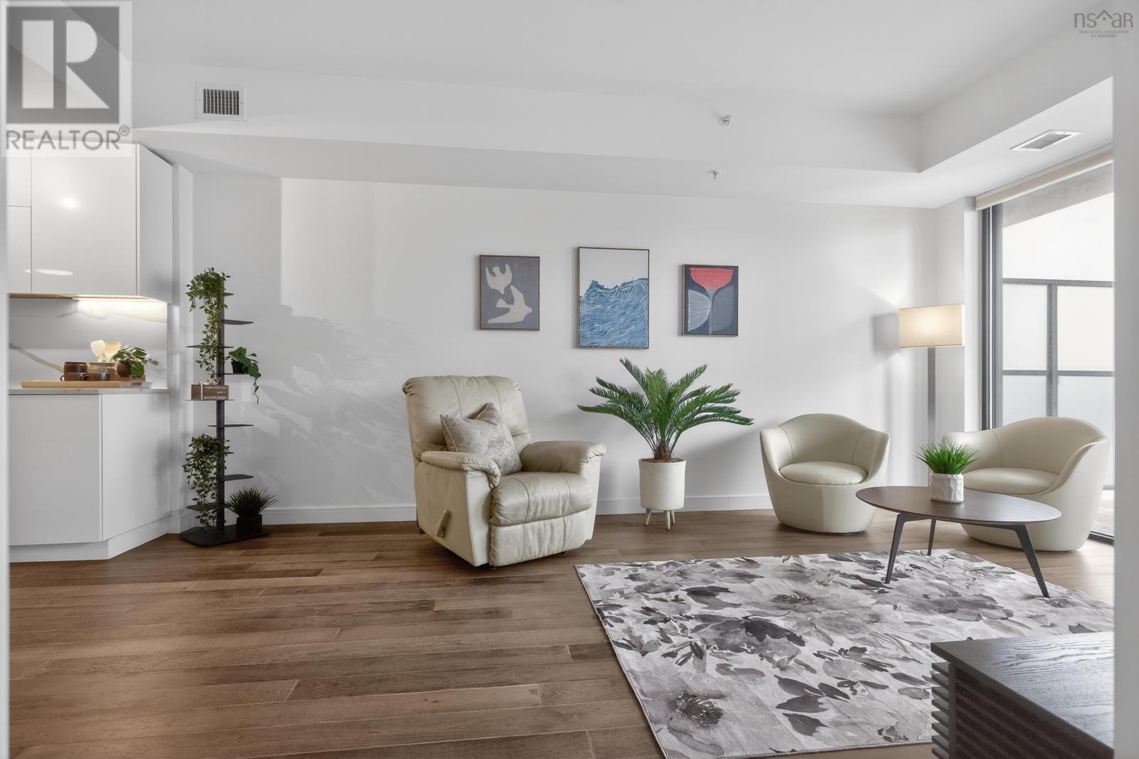 Property 2 of 51 of 1601 1650 Granville Street