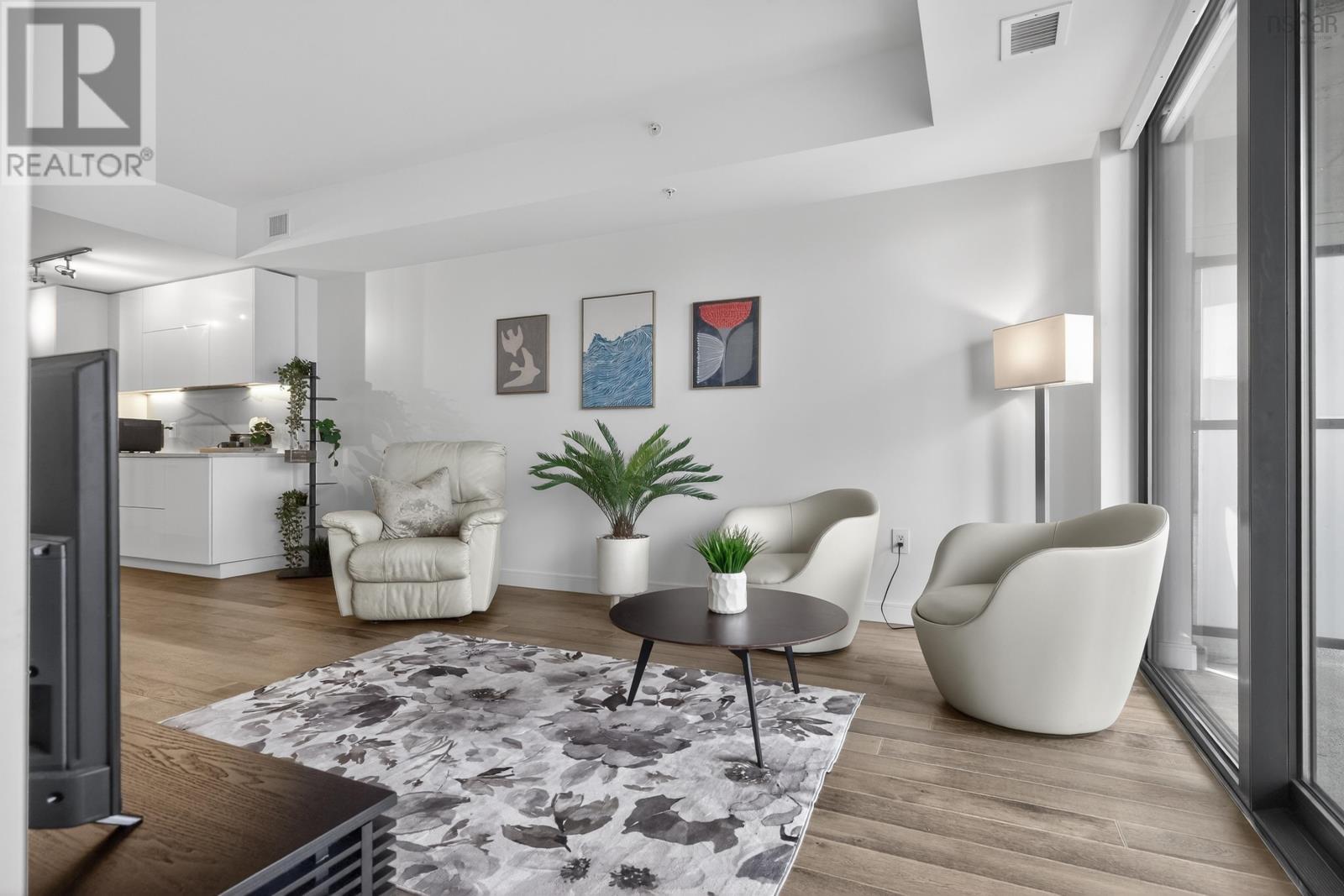 Property 3 of 51 of 1601 1650 Granville Street