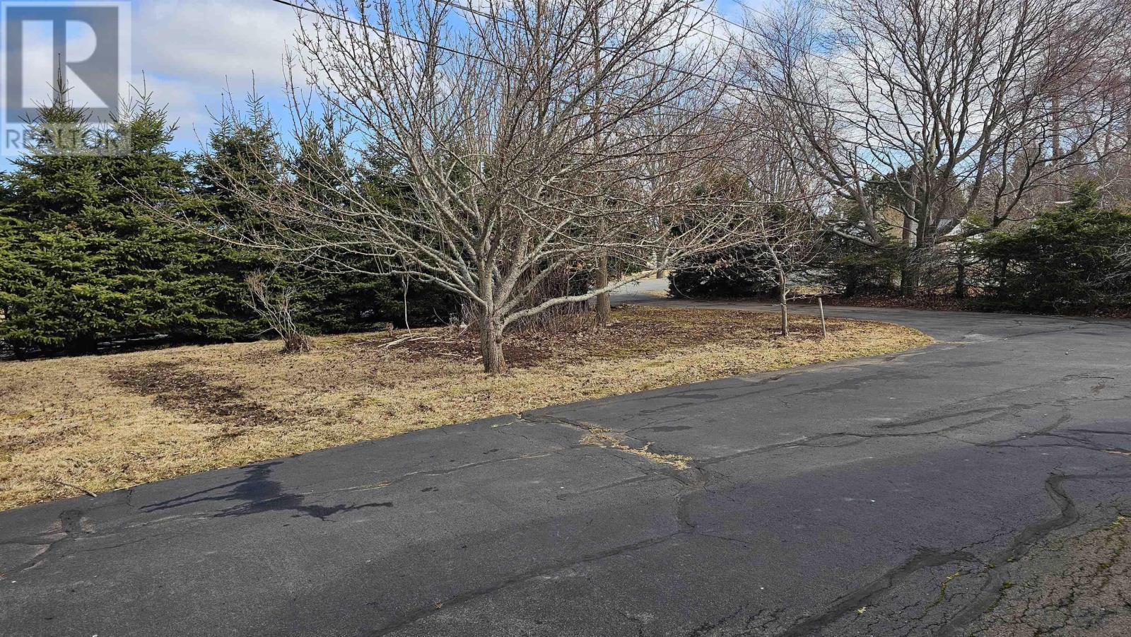 Property 6 of 33 of 23 Kent Road