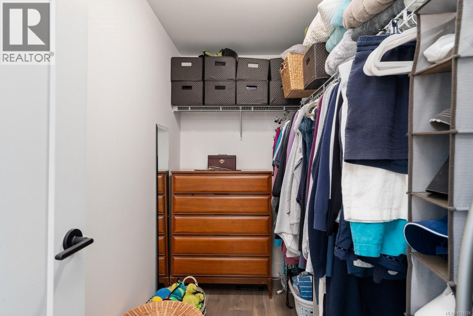 #402 1110 SAMAR CRES - 16