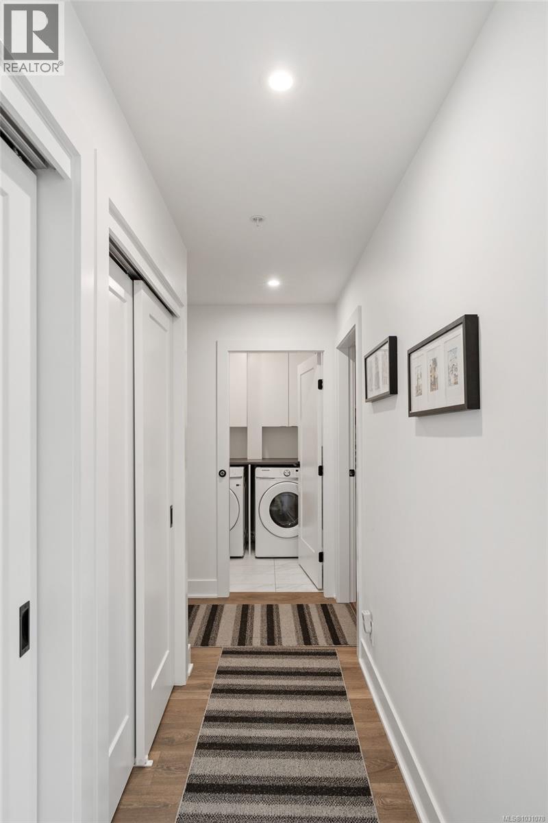 #402 1110 SAMAR CRES - 19