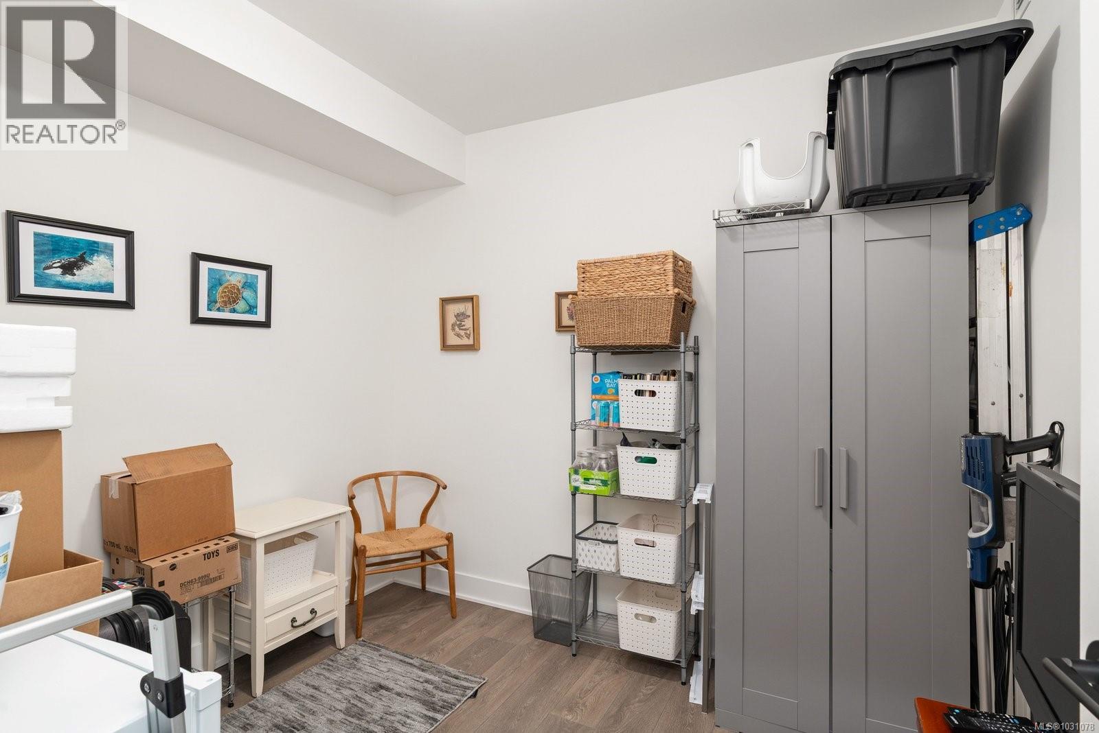 #402 1110 SAMAR CRES - 21