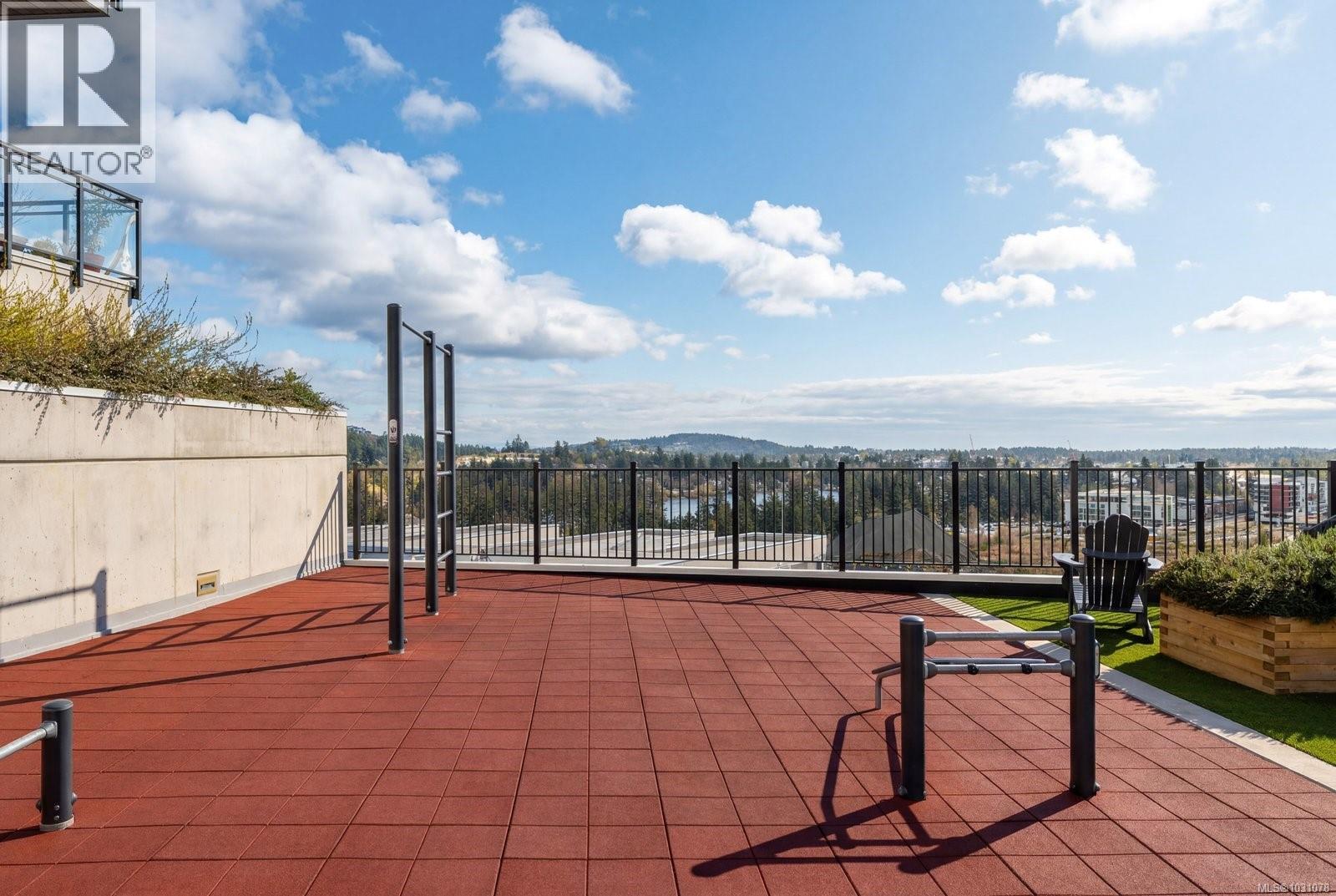 #402 1110 SAMAR CRES - 27