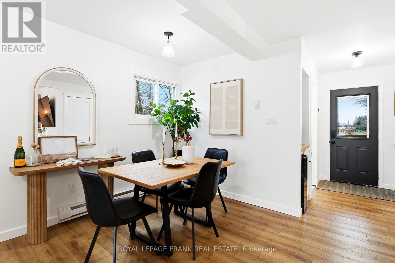 12 SHELLEY DRIVE - 27