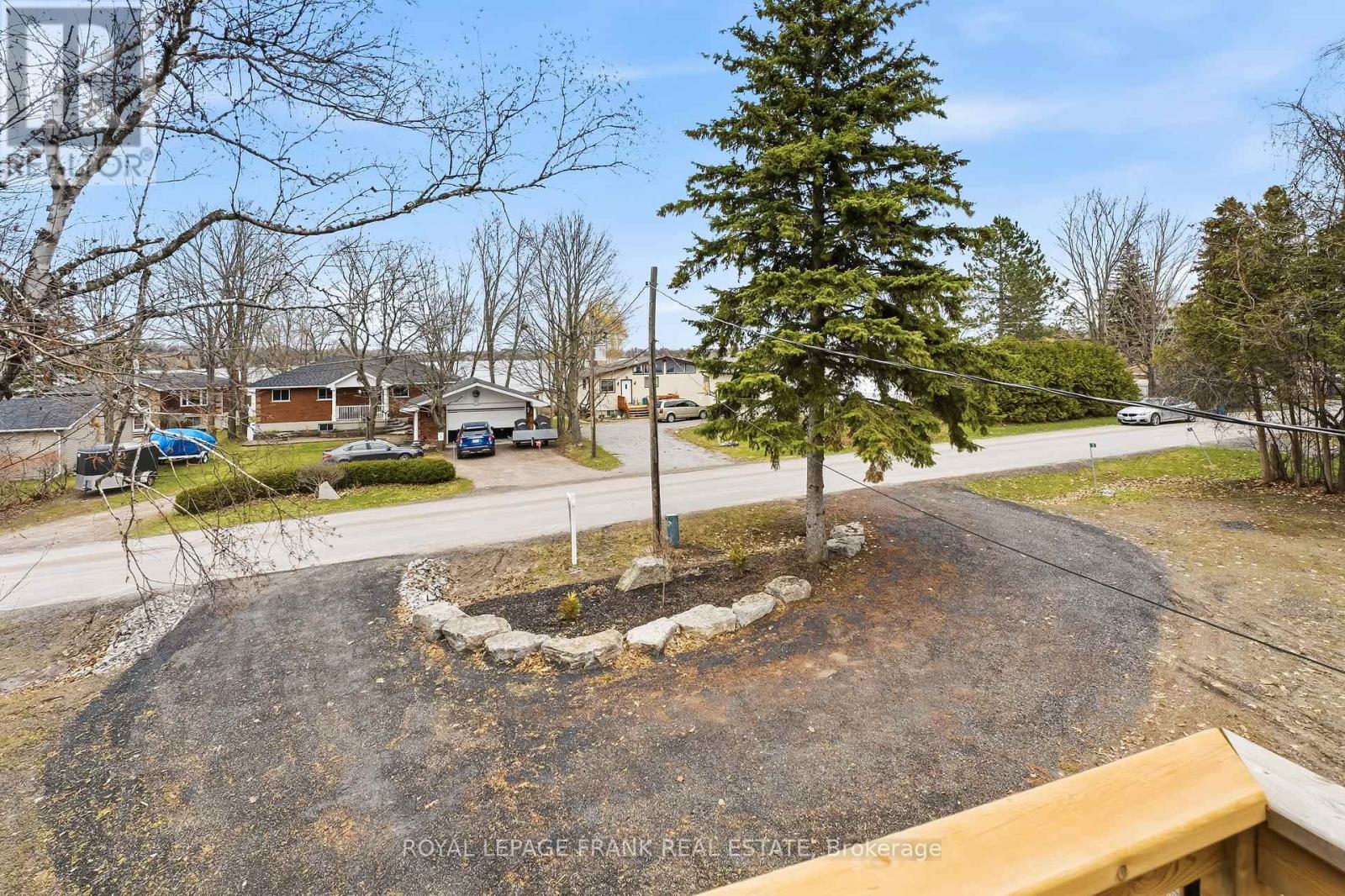12 SHELLEY DRIVE - 34