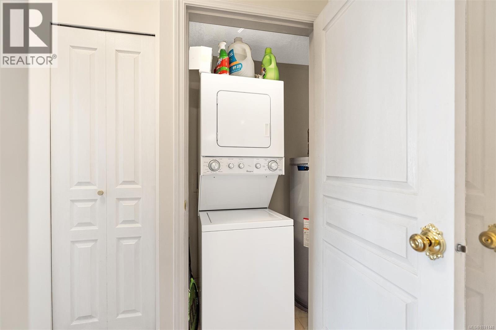 #210 799 BLACKBERRY RD - 19