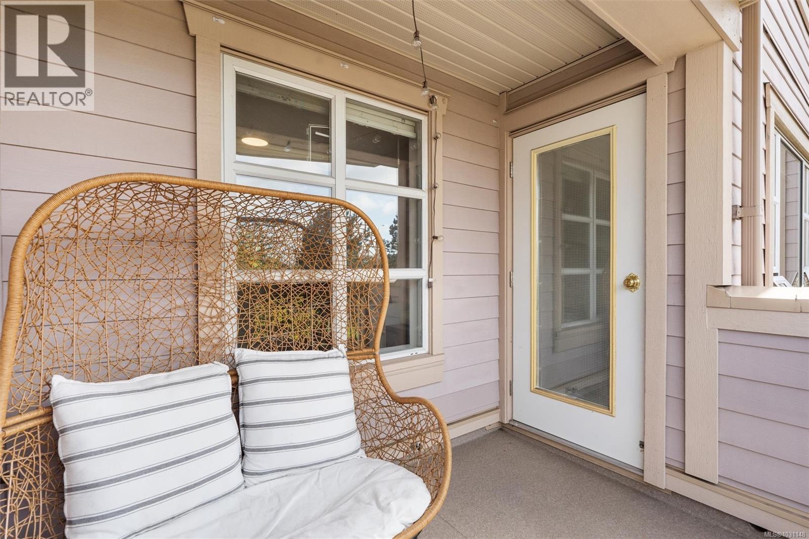 #210 799 BLACKBERRY RD - 22