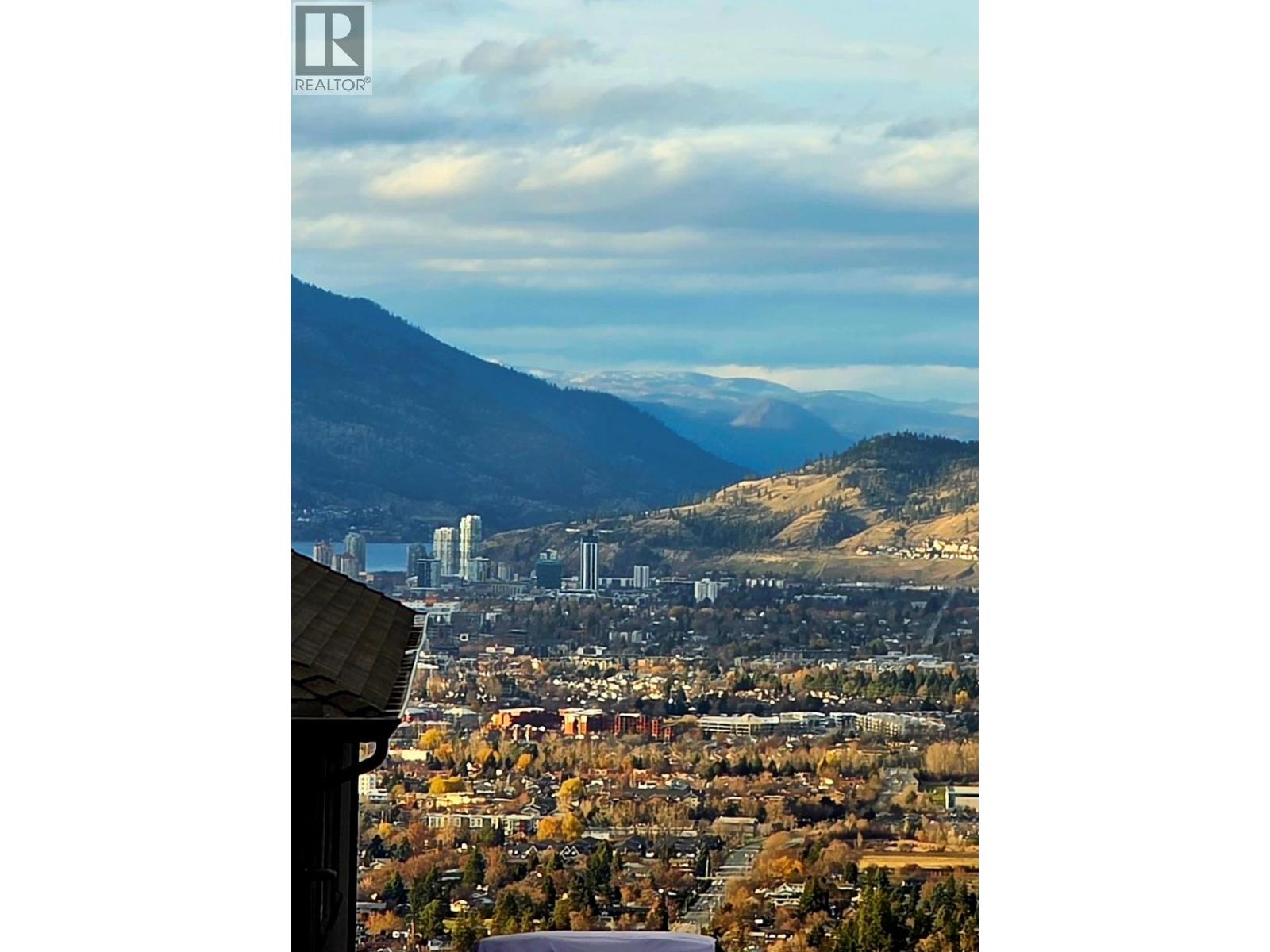  742 Crozier Avenue, Kelowna