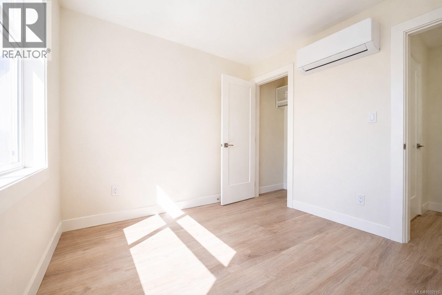 #109 3429 HAPPY VALLEY RD - 19