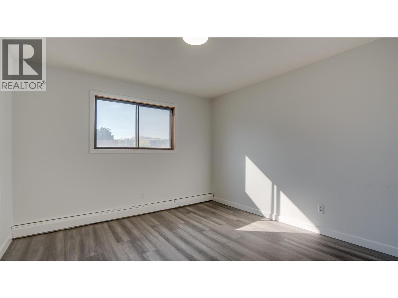 #105 3608 27 Avenue - 18