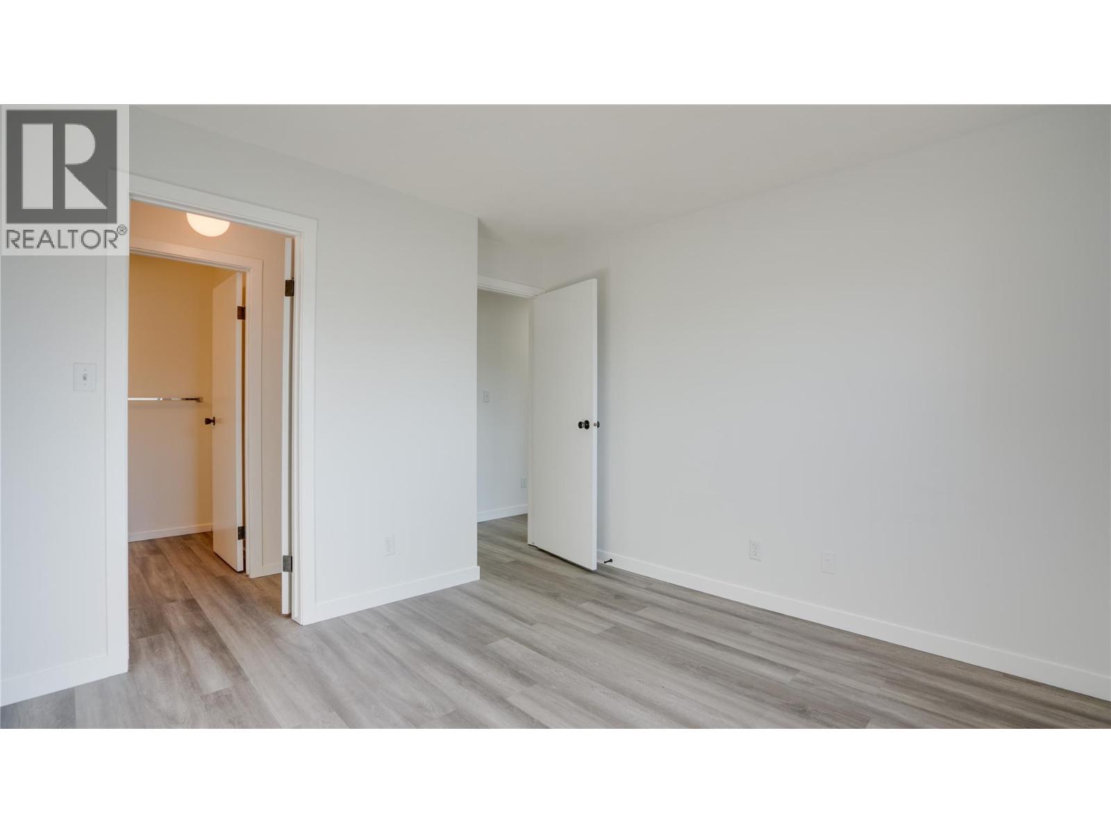 #105 3608 27 Avenue - 19