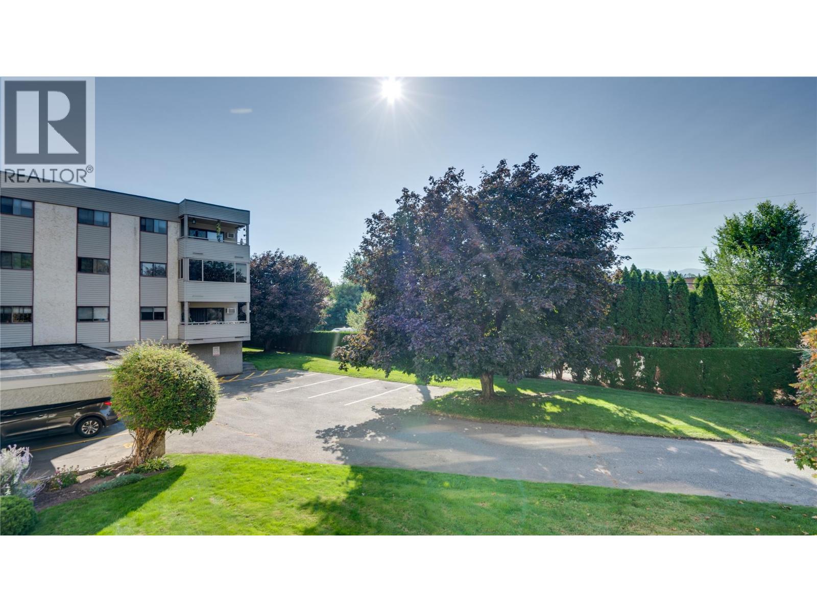 #105 3608 27 Avenue - 24